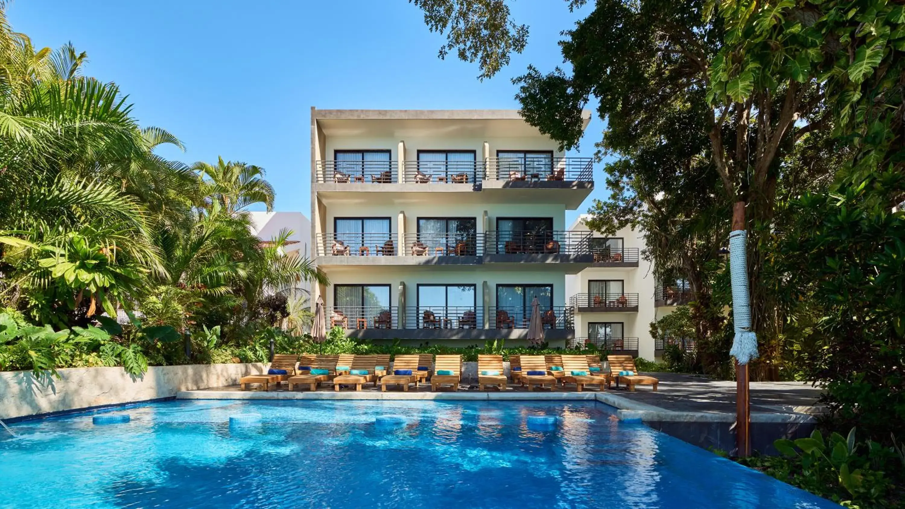 Swimming pool in Cristalino Lagoon Front Hotel, Restaurant & Spa Swimming pool in Cristalino Lagoon Front Hotel, Restaurant & Spa