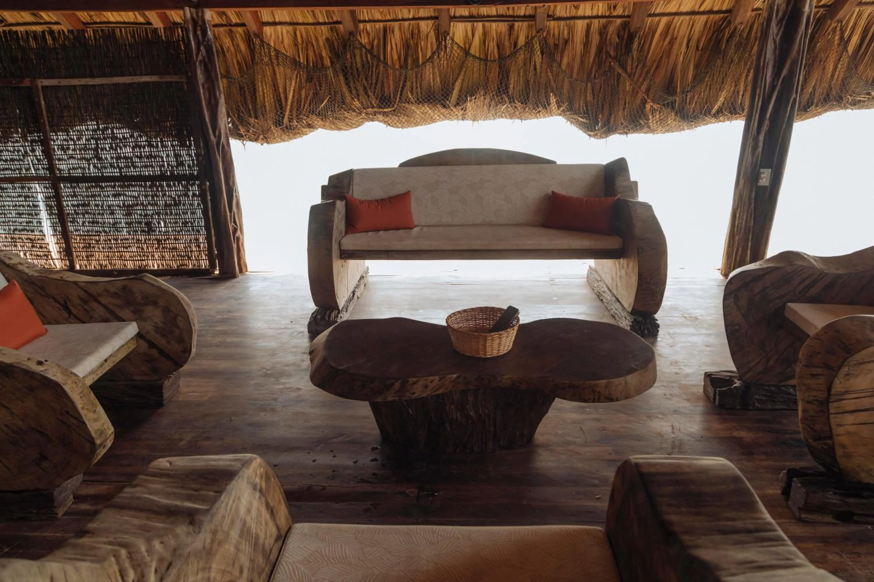 Living room in Isla Kalua - Private Ocean Villa