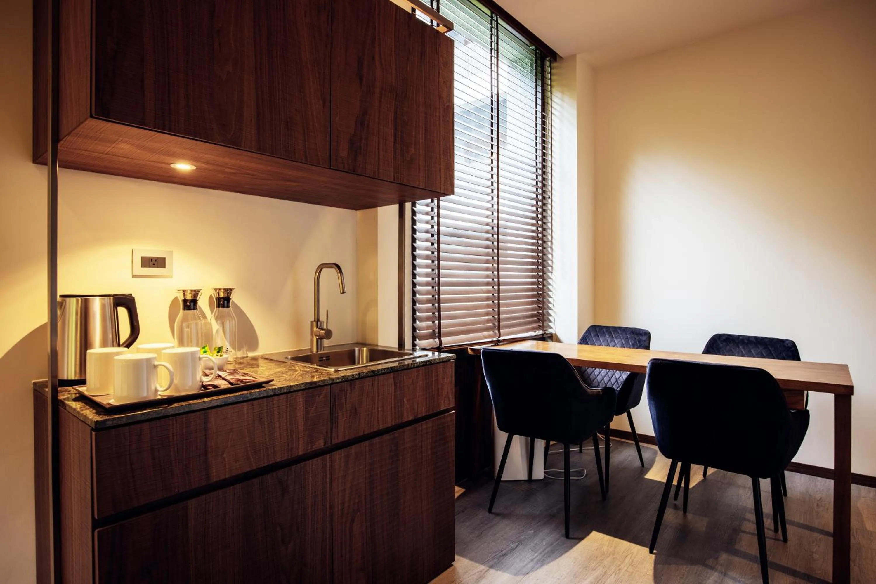 Hotel BEGINS 倉箱蜜境文旅