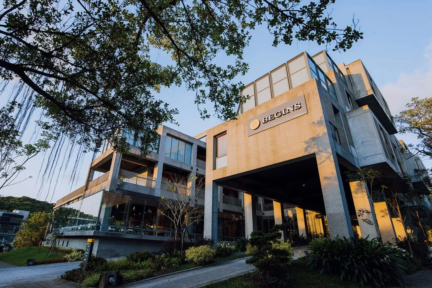 Property building in Hotel BEGINS 倉箱蜜境文旅