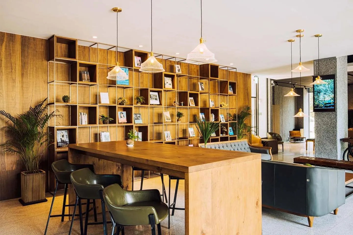 Lobby or reception in Hotel BEGINS 倉箱蜜境文旅