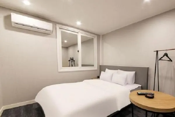 Bed in Gamdong Hotel