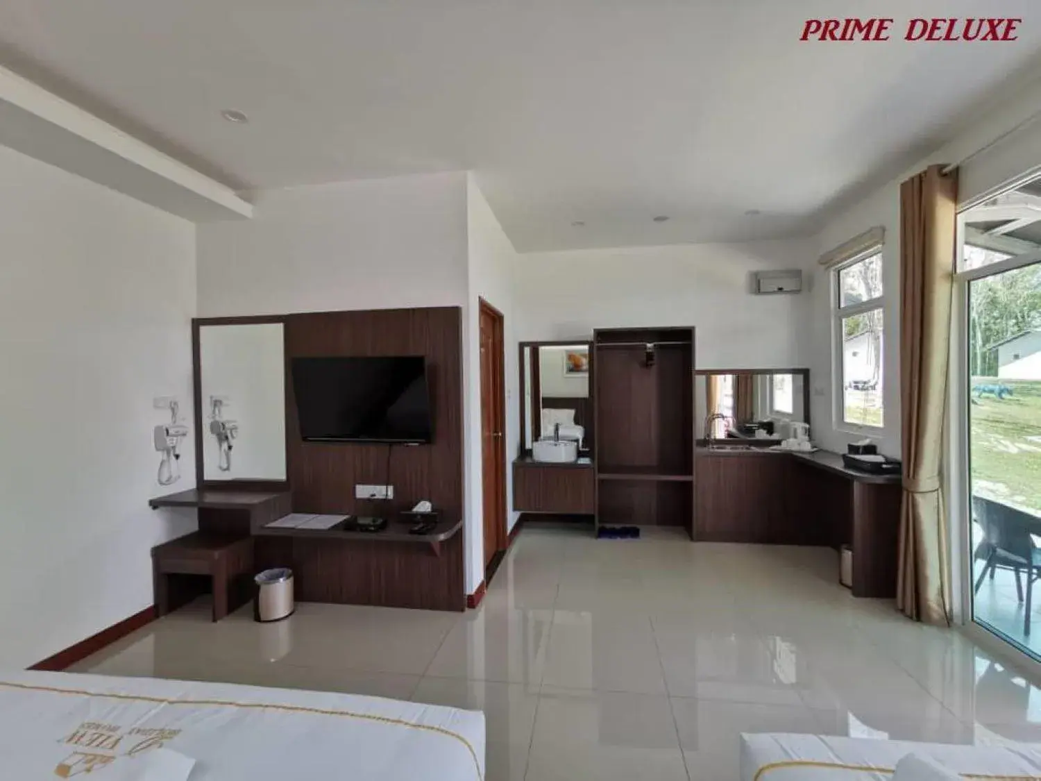 View (from property/room), Bed in D View Holiday Homes View (from property/room), Bed in D View Holiday Homes