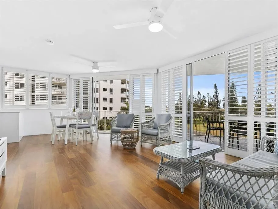 Kawana Beachside Getaway 1 Bedroom Apartment