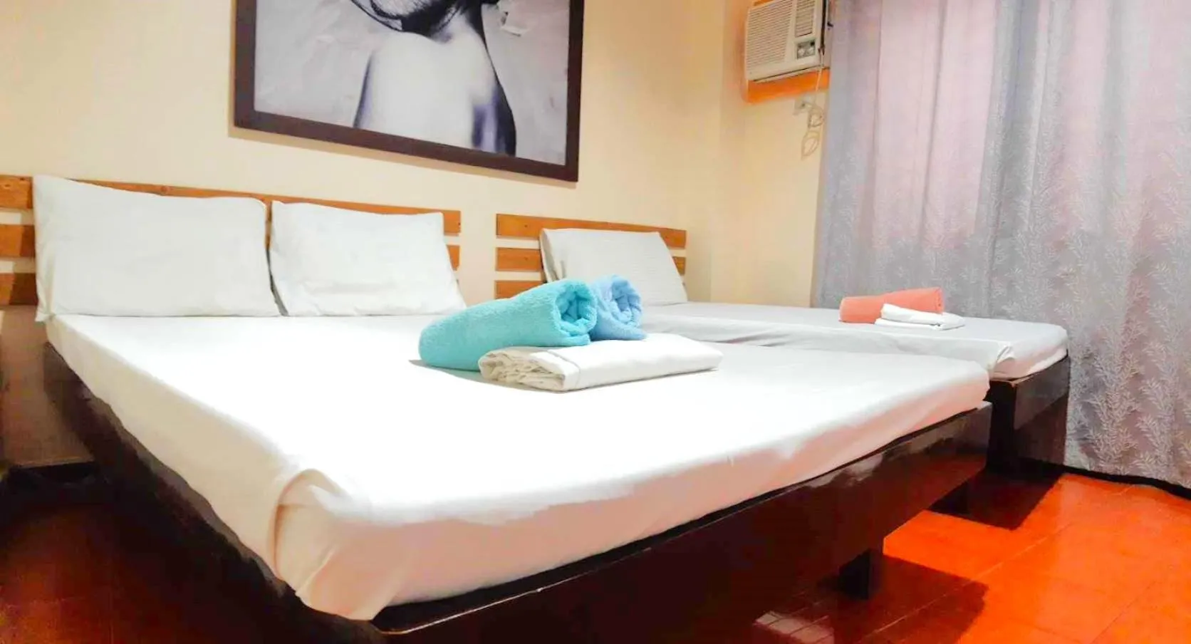 Bed in Hotel California Suite