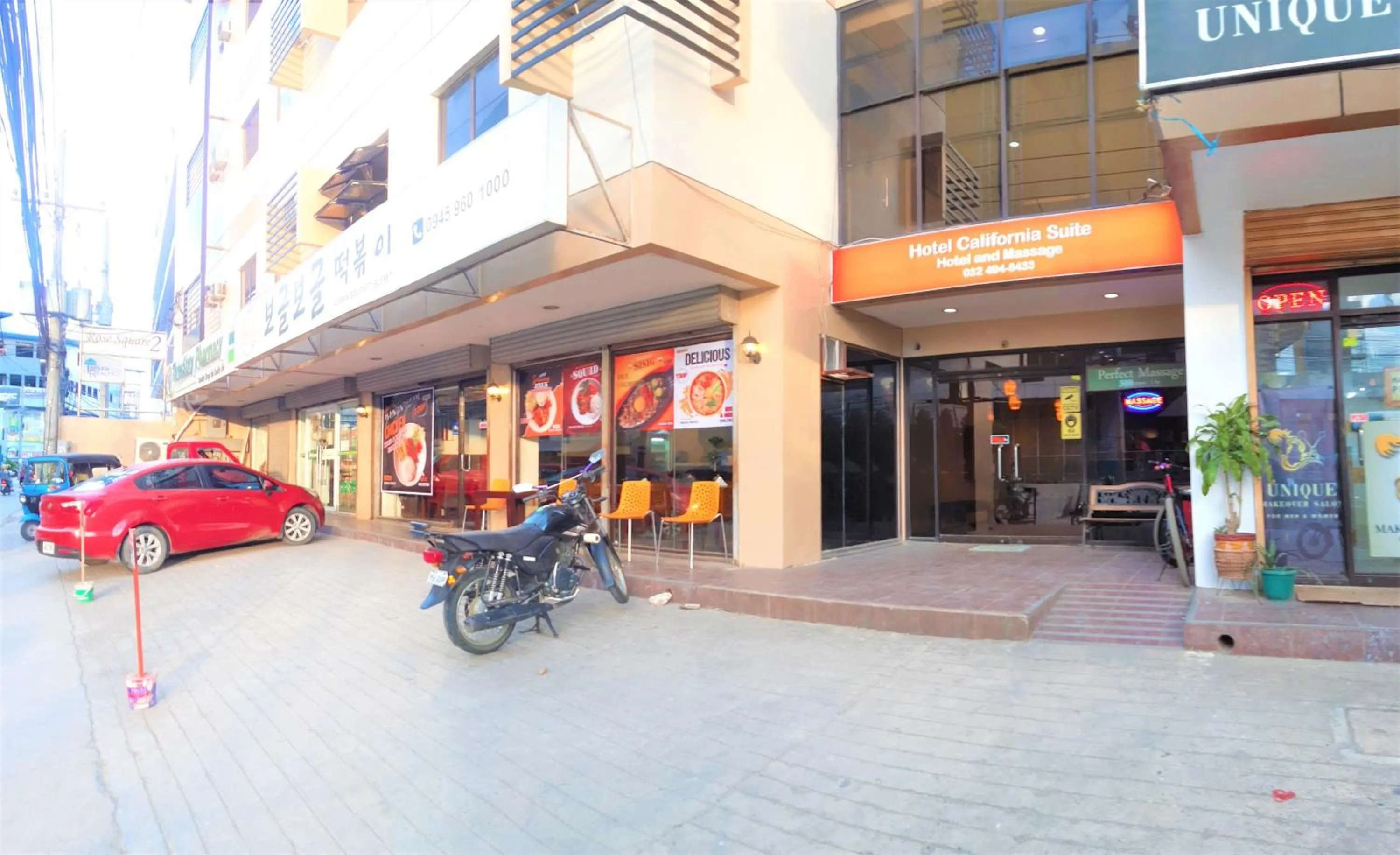 Parking in Hotel California Suite