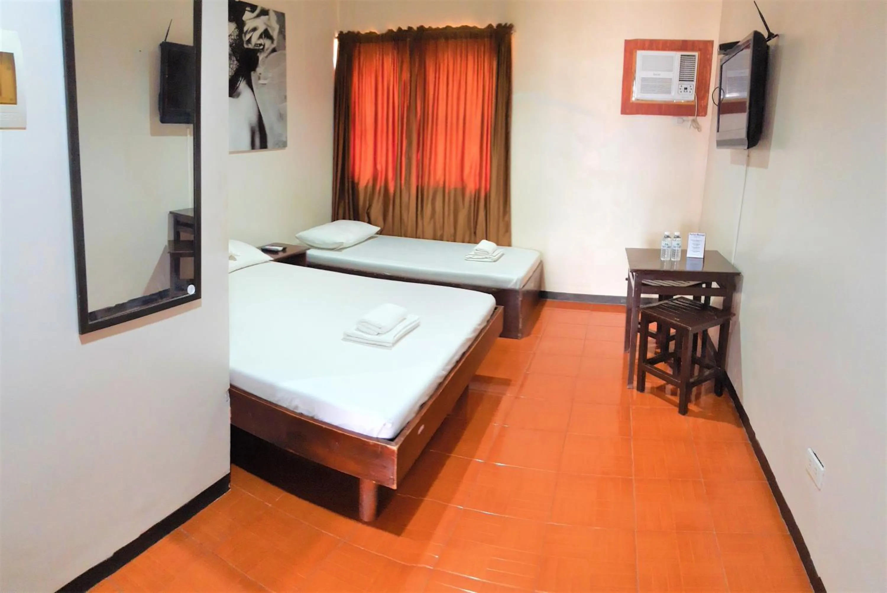 Bed in Hotel California Suite