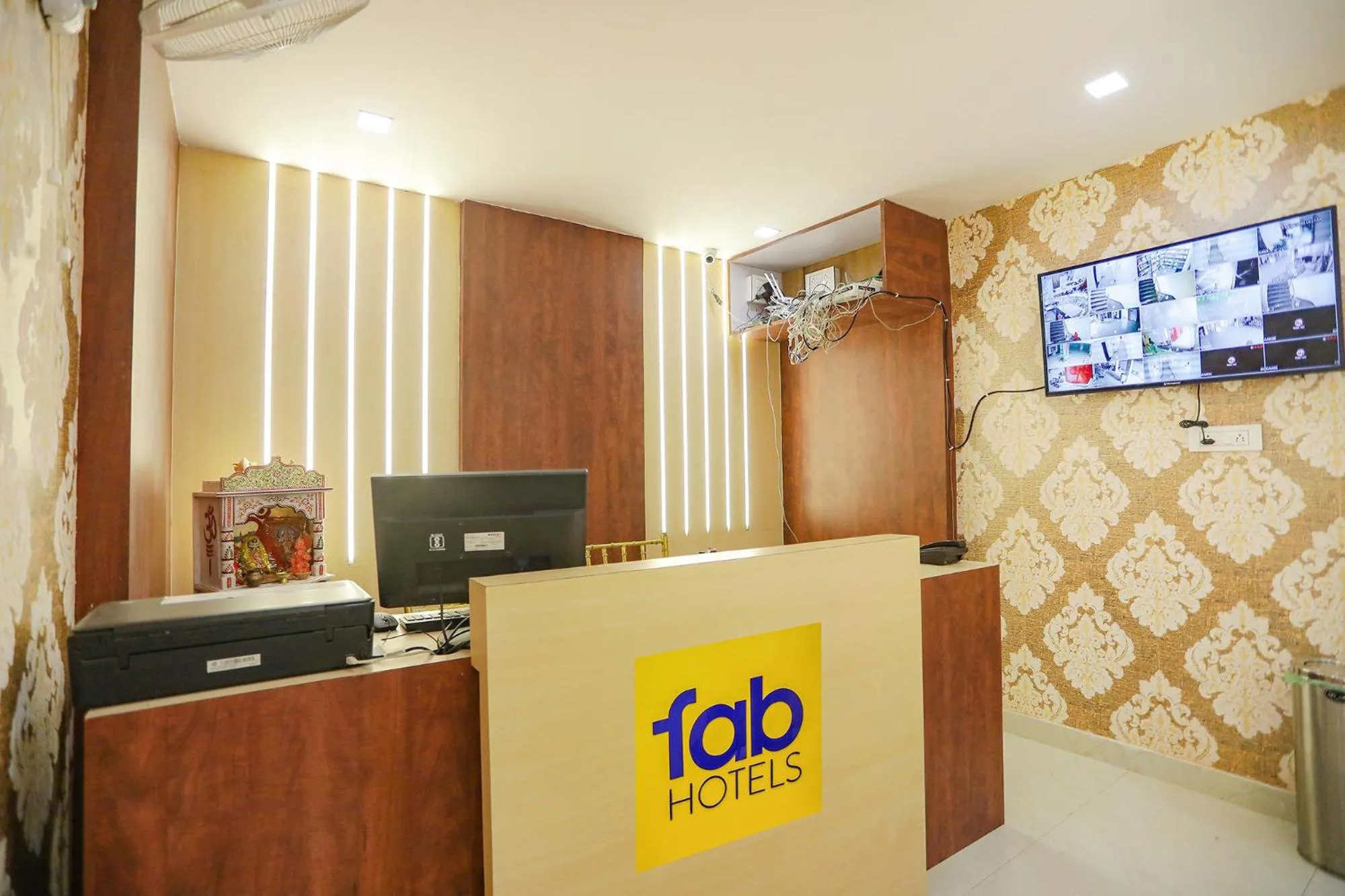 Lobby or reception in FabHotel Cosmos