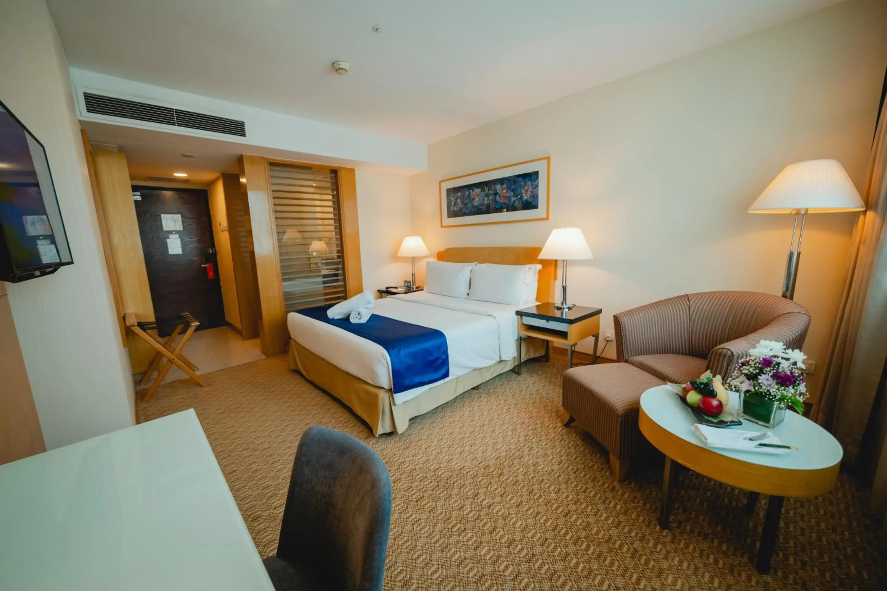 Bedroom, Bed in Royale Chulan The Curve Bedroom, Bed in Royale Chulan The Curve