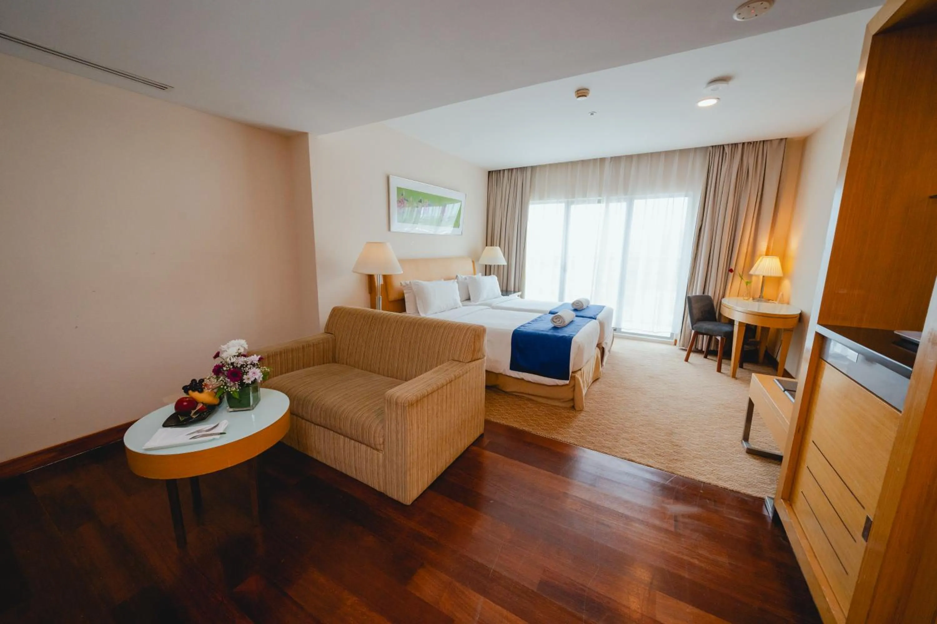 Living room, Bed in Royale Chulan The Curve