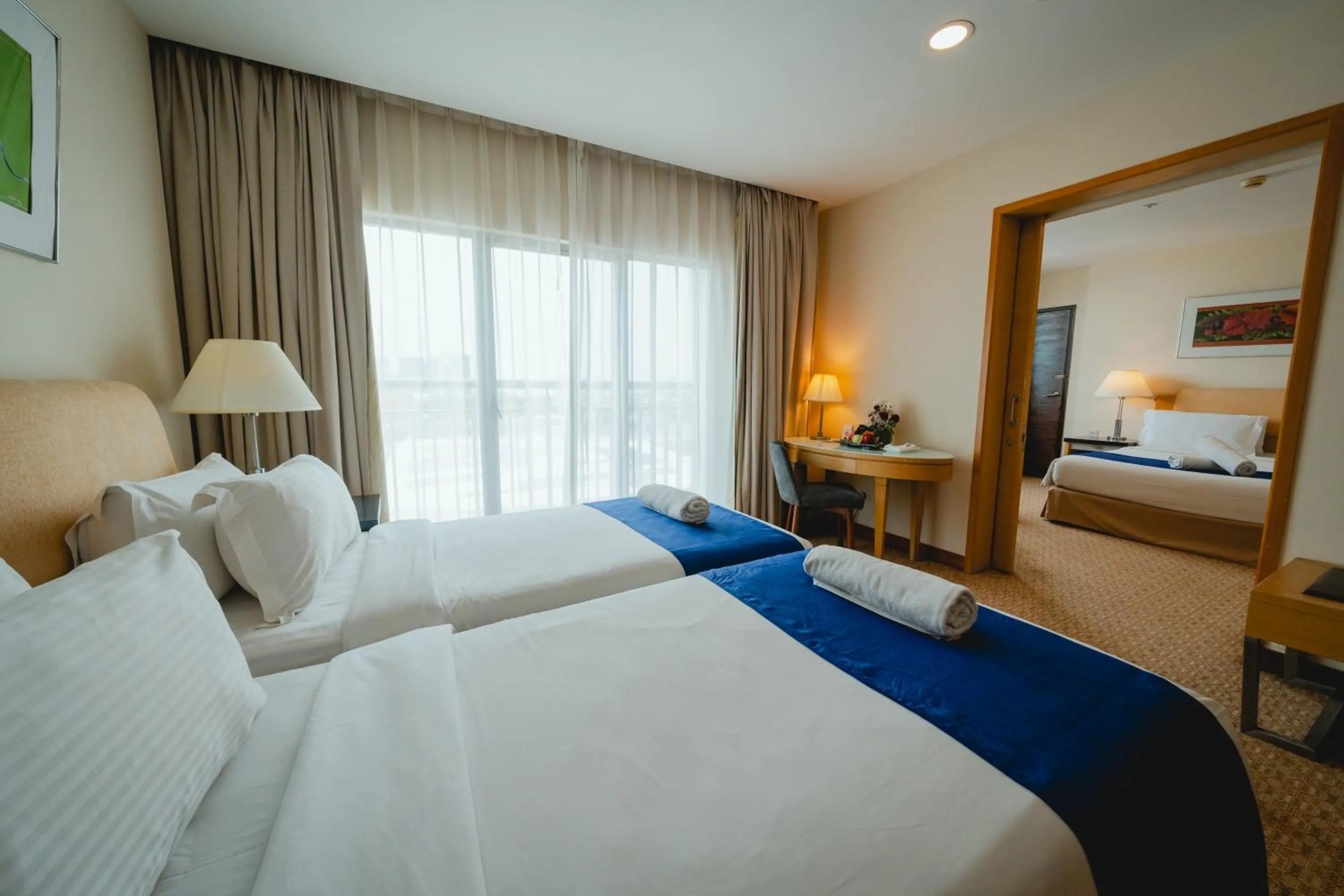 Bedroom, Bed in Royale Chulan The Curve