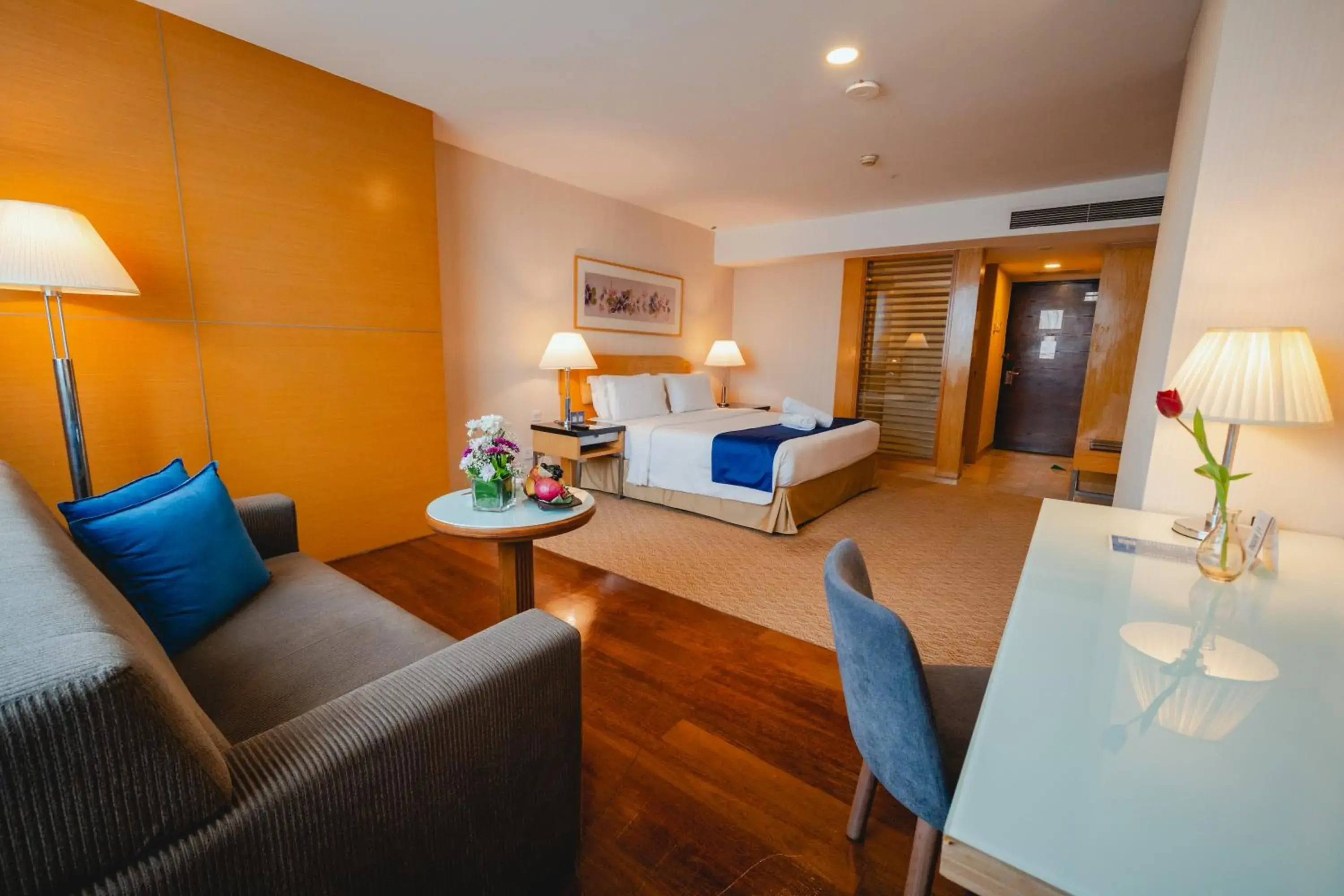 Seating area, Bed in Royale Chulan The Curve Seating area, Bed in Royale Chulan The Curve