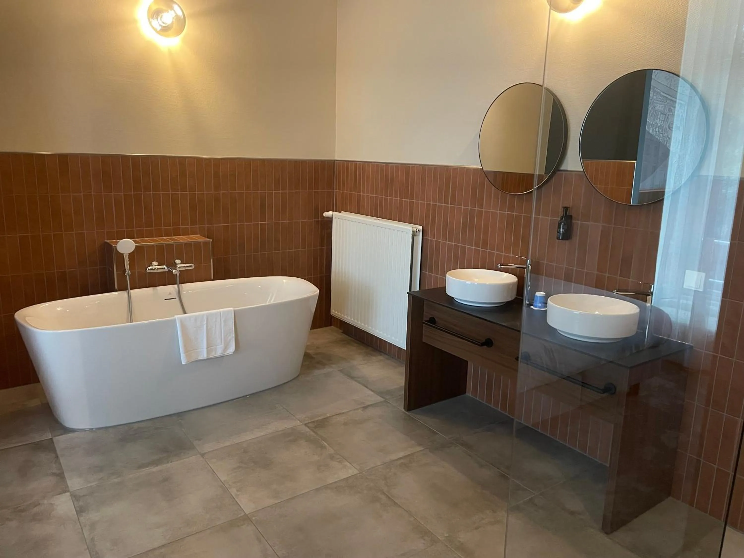 Bathroom in Fletcher Hotel Paleis Stadhouderlijk Hof