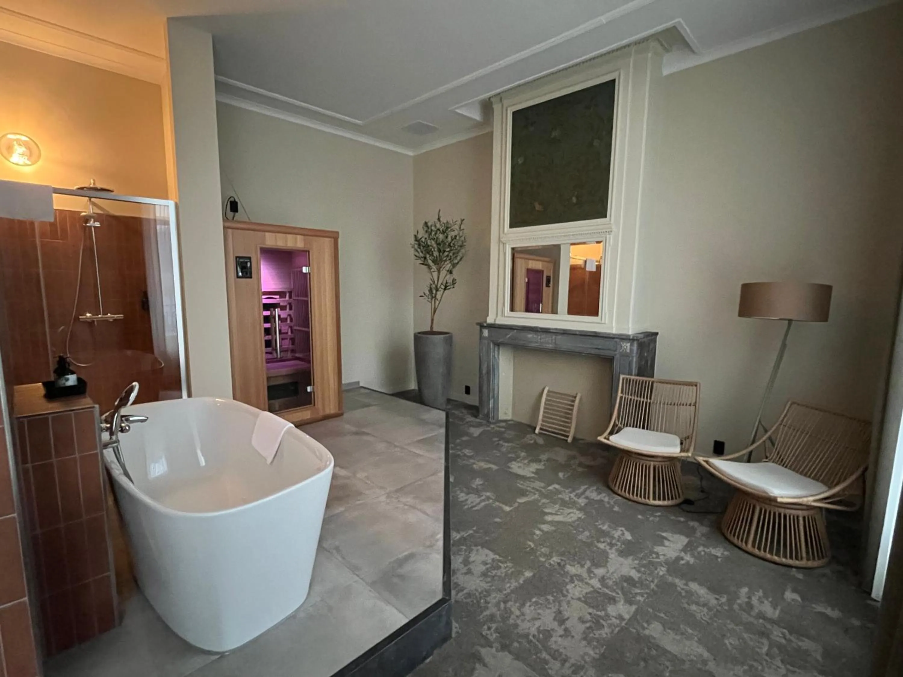 Bathroom in Fletcher Hotel Paleis Stadhouderlijk Hof