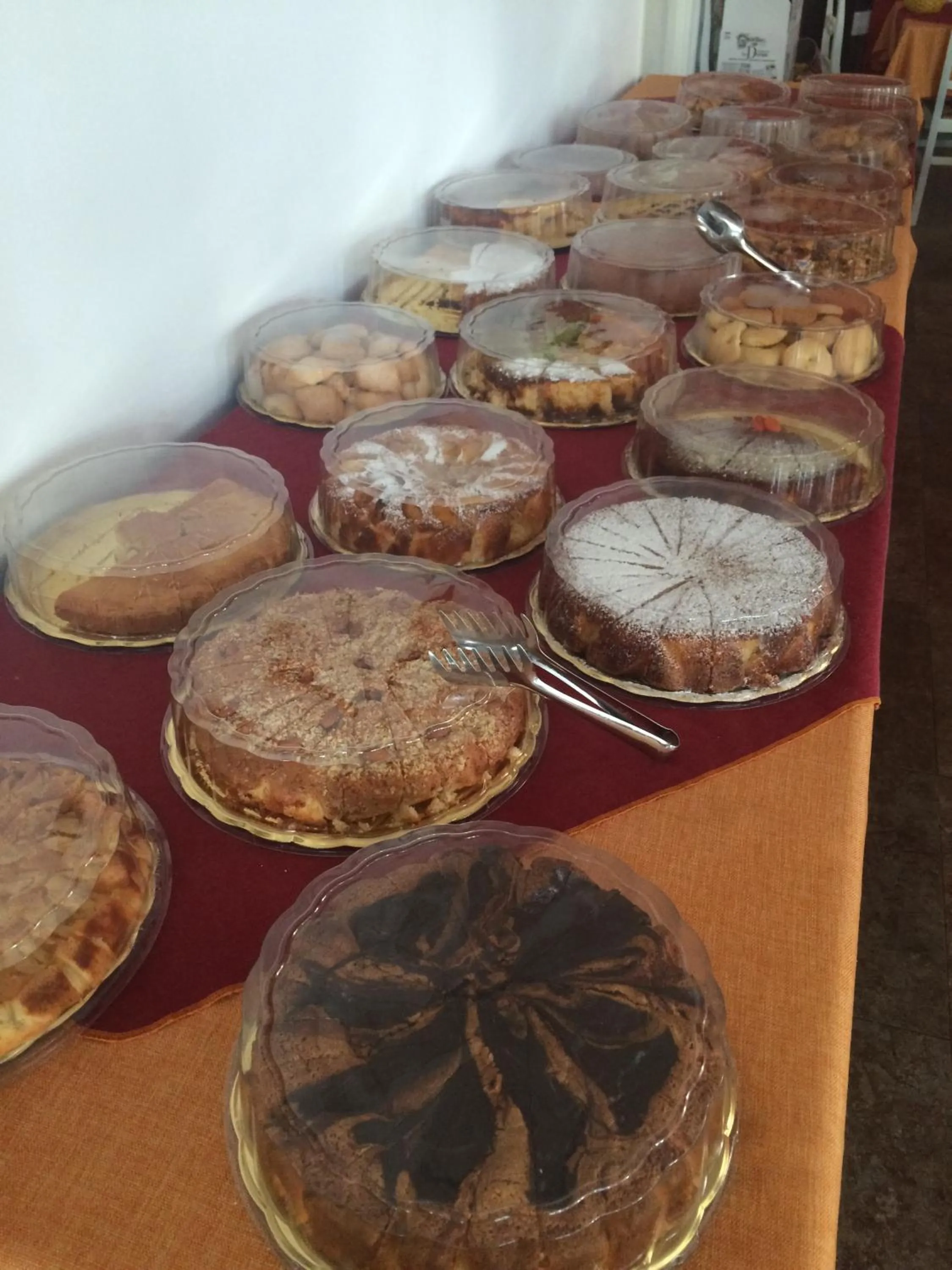 Buffet breakfast in Borgo Console