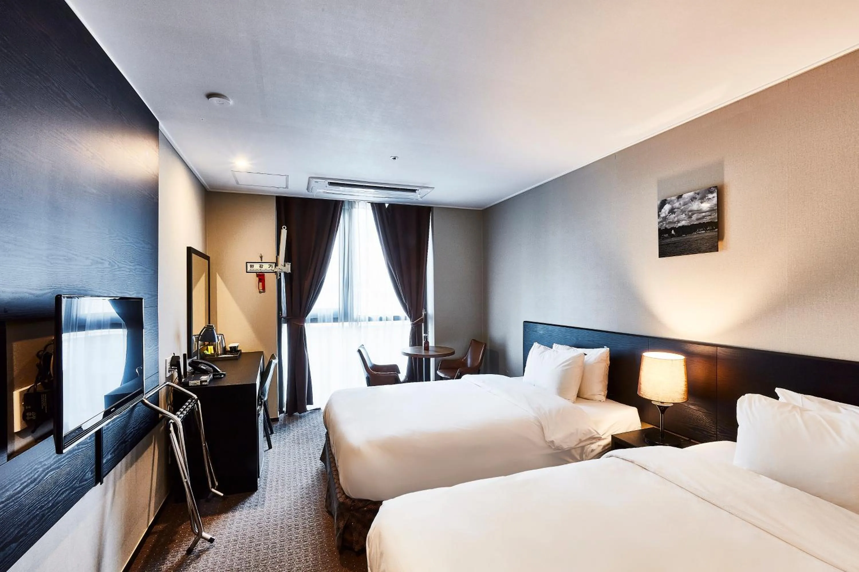 Bed in The Interra Hotel Pyeongtaek