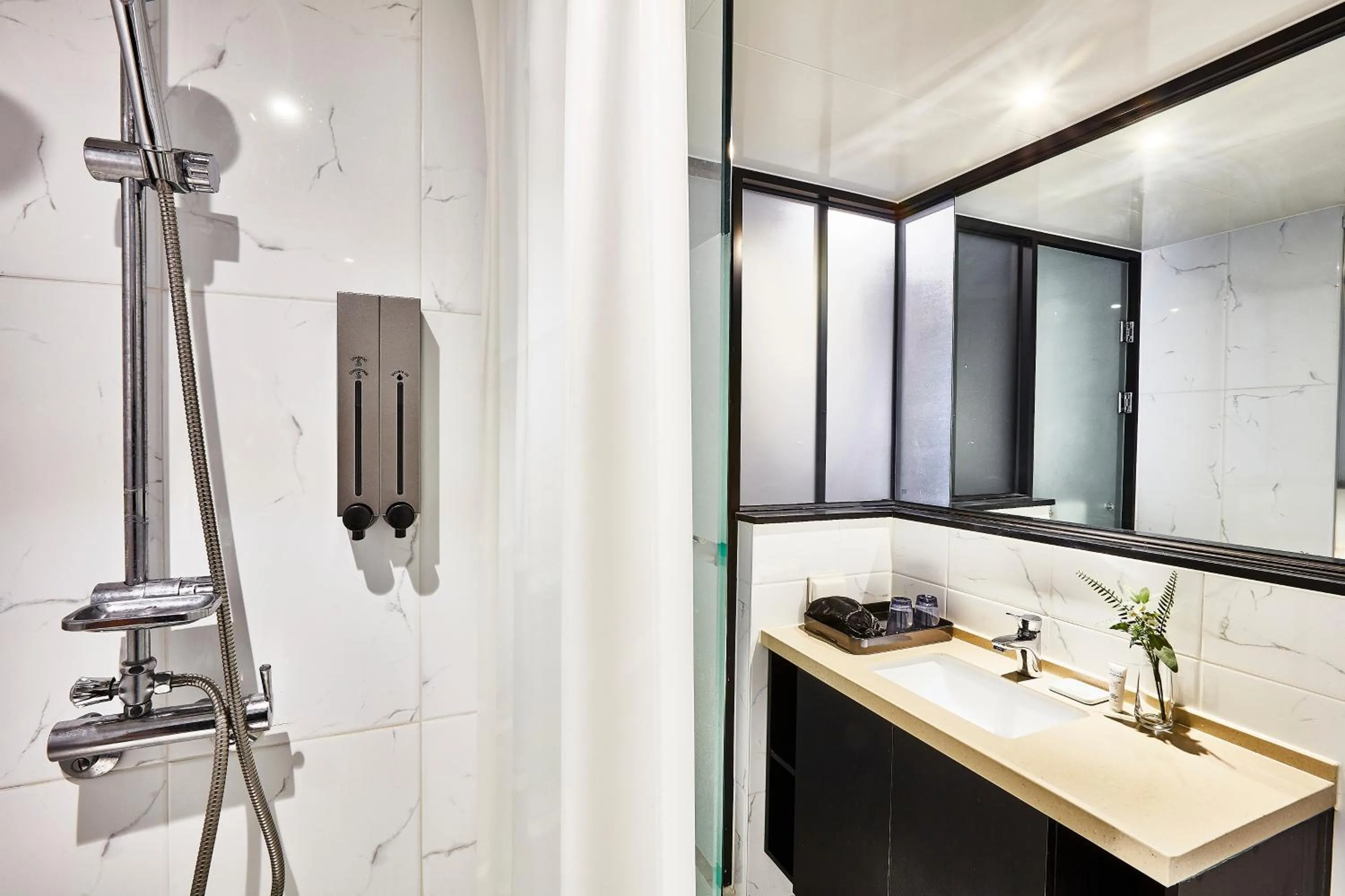 The Interra Hotel Pyeongtaek