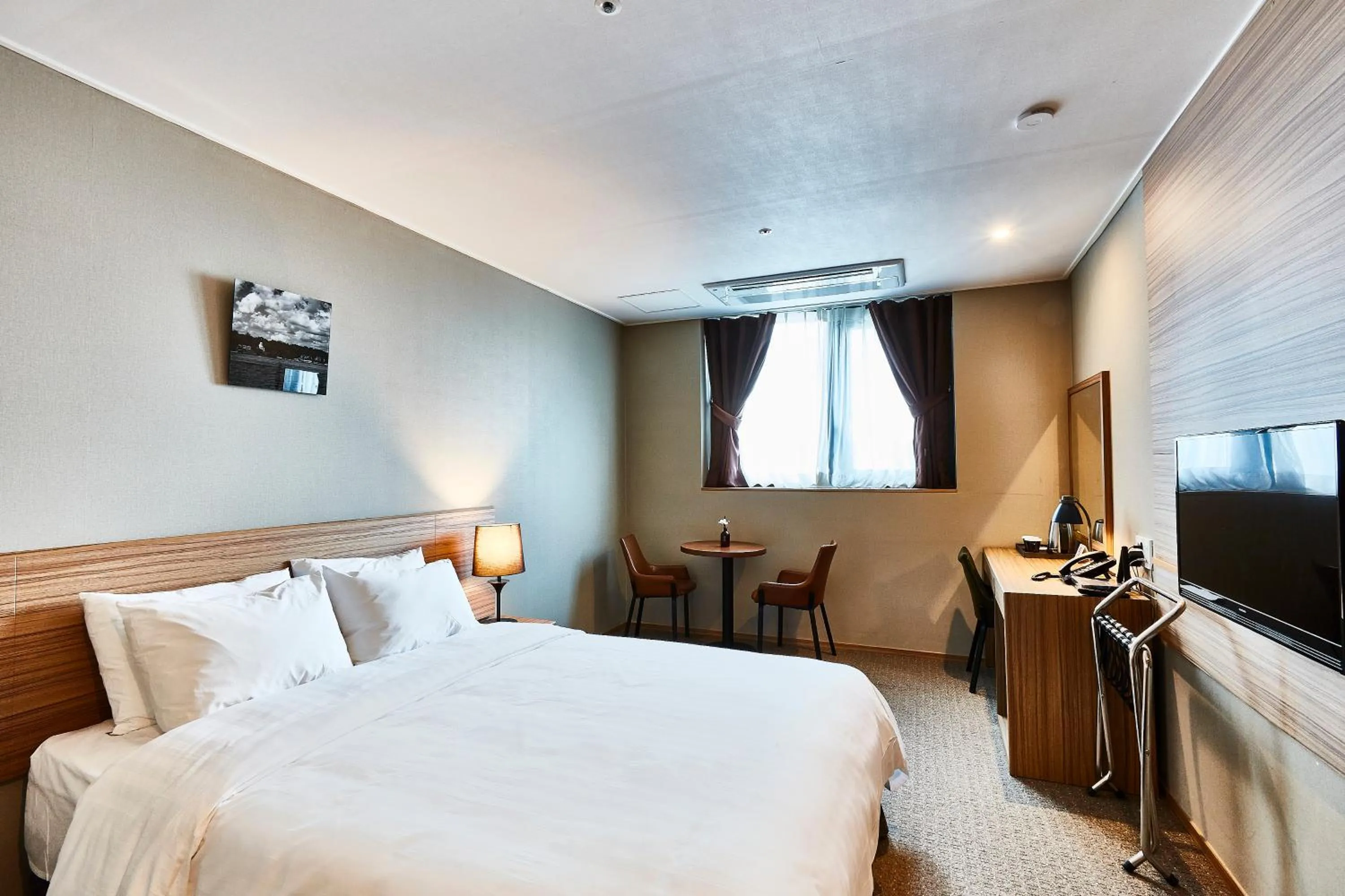 Bed in The Interra Hotel Pyeongtaek