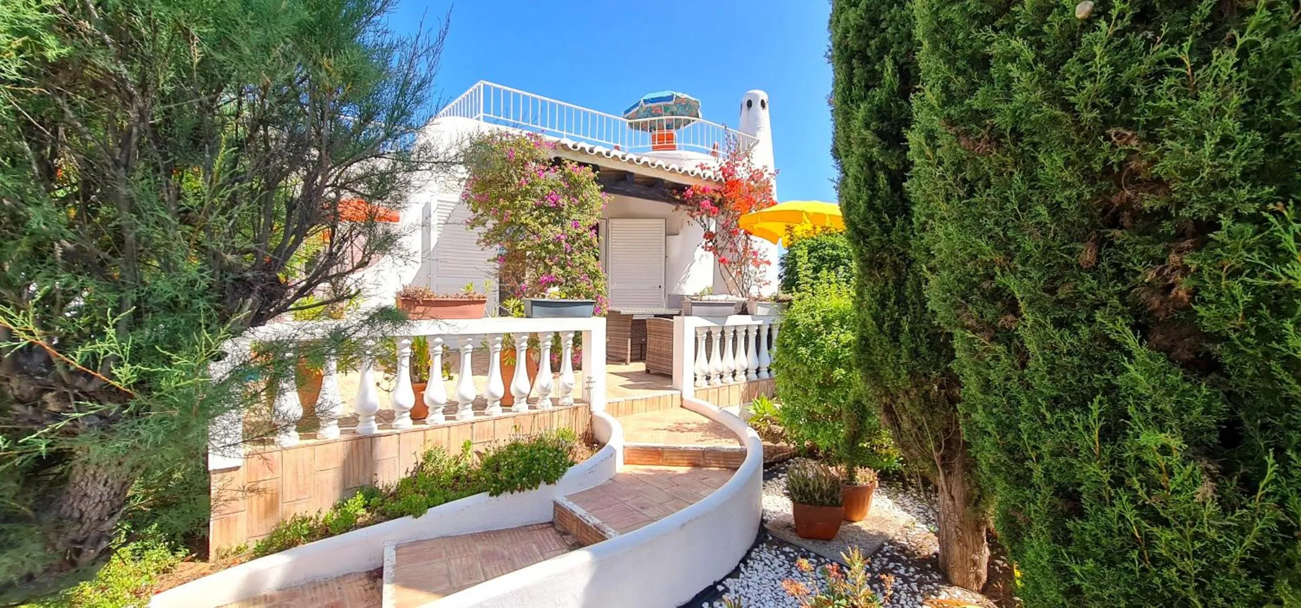 Property building in Quinta do Paraíso - Casa Colynda