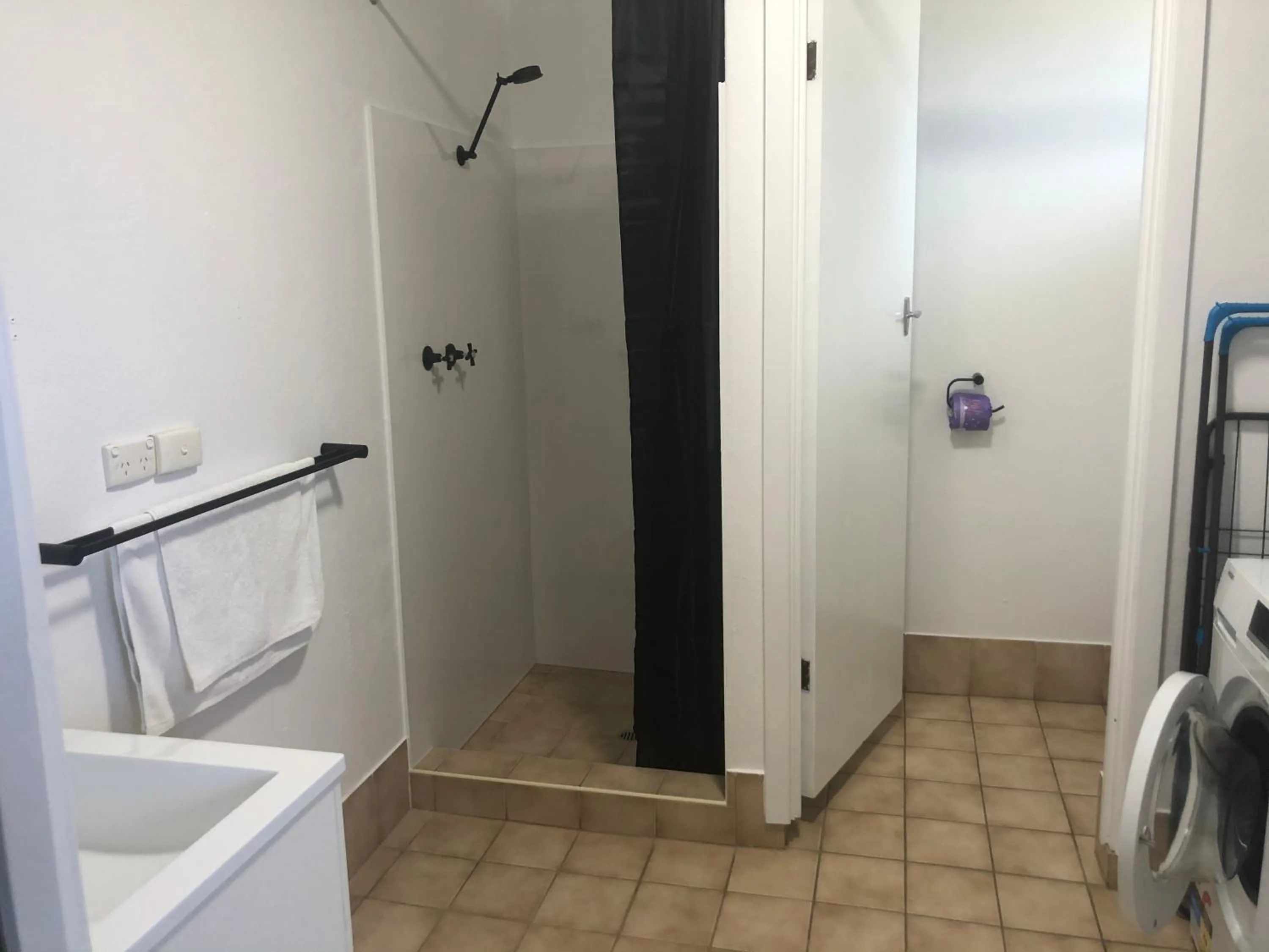 Shower in Augusta Escape Holiday Units