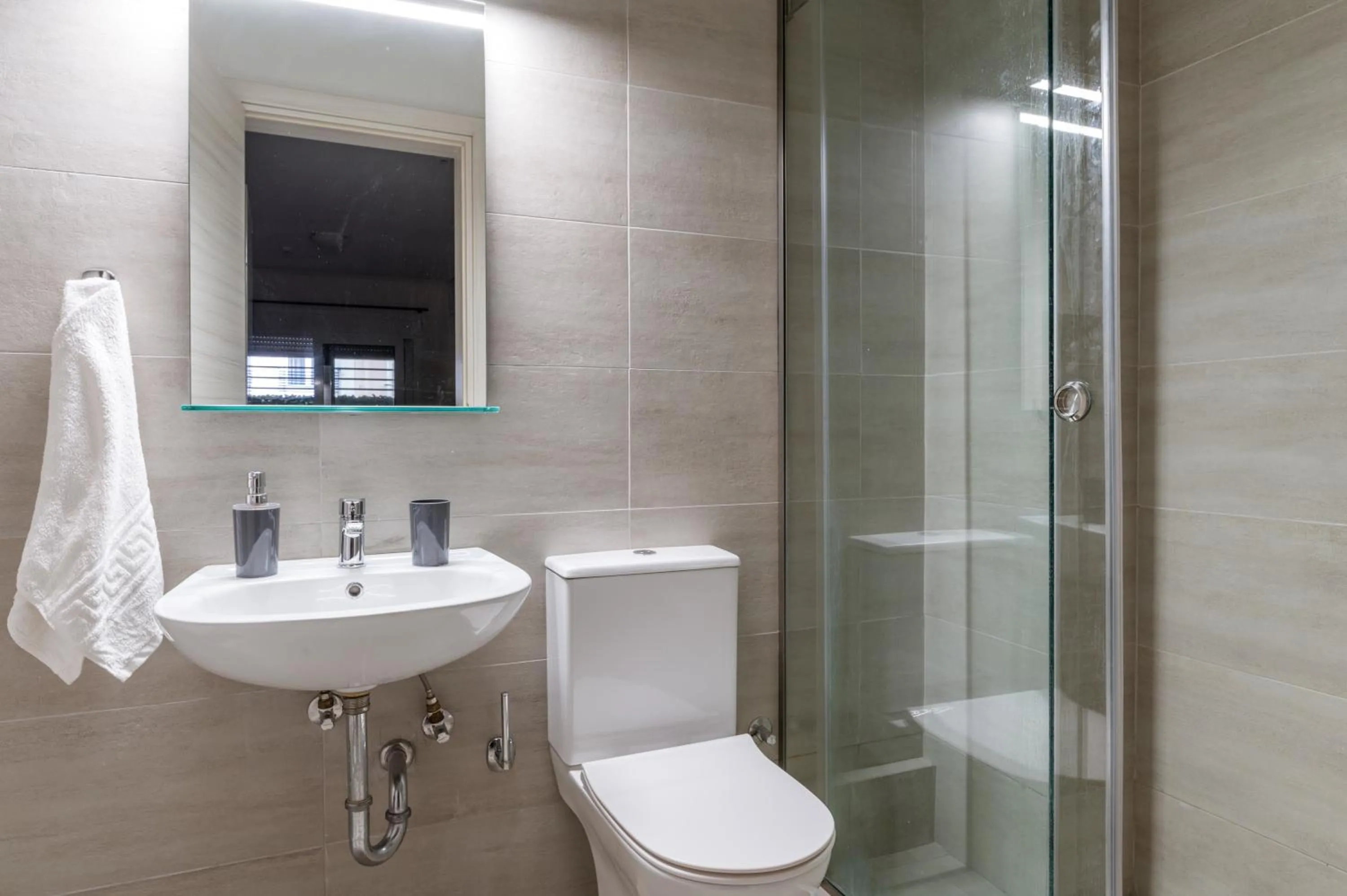 Toilet in Elvita Apartments 4