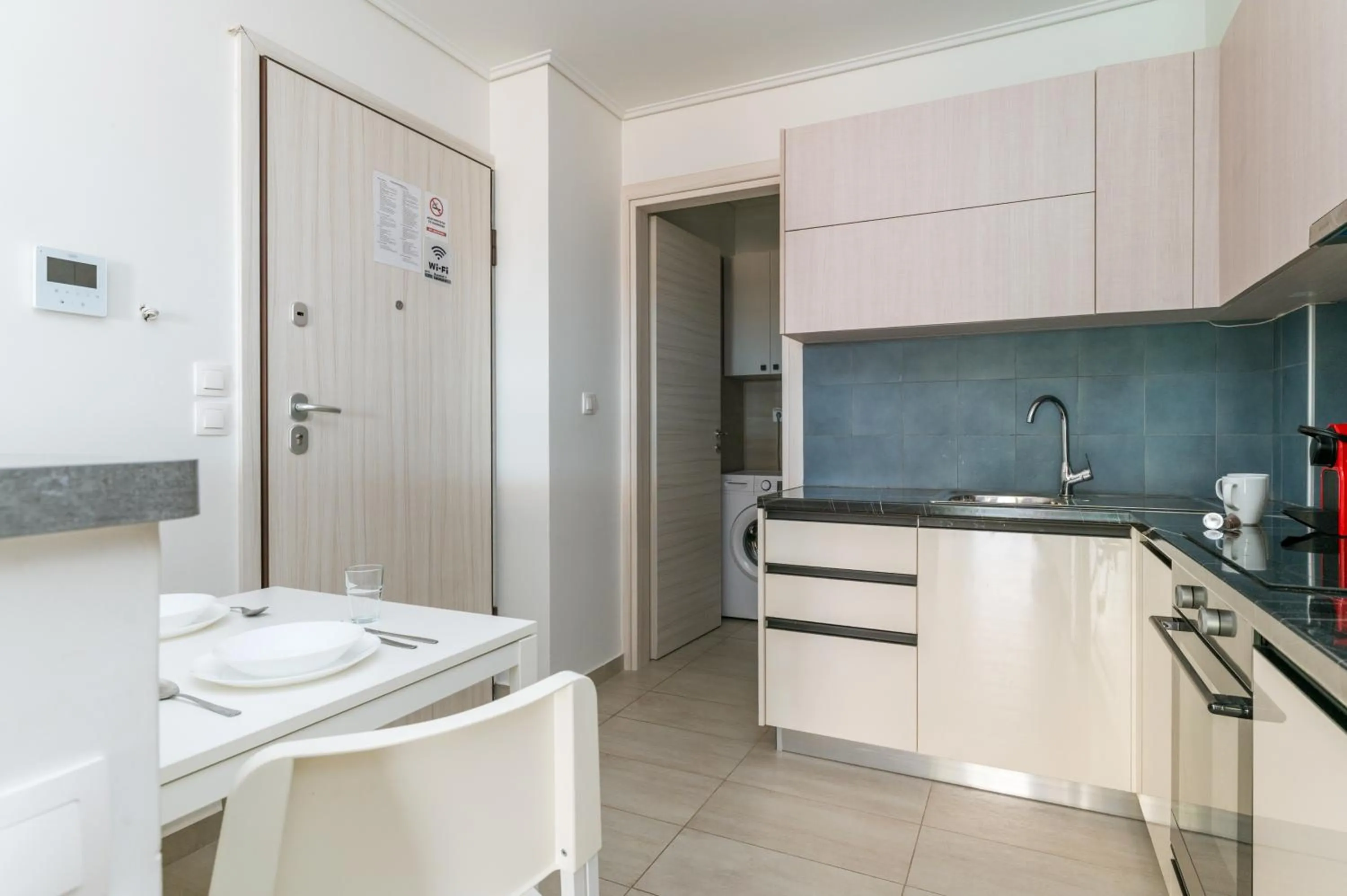Kitchen or kitchenette in Elvita Apartments 4