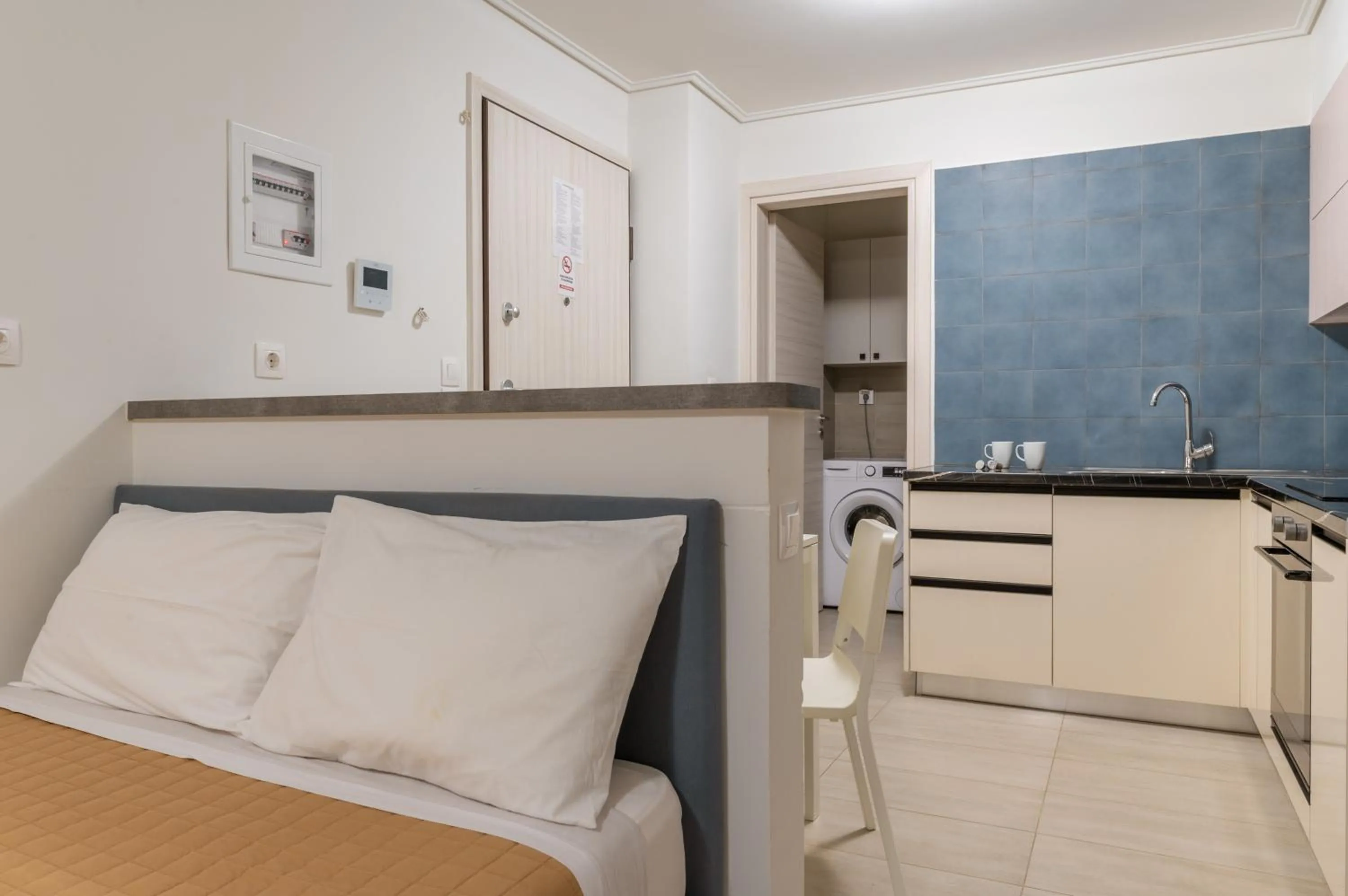 Bed in Elvita Apartments 4