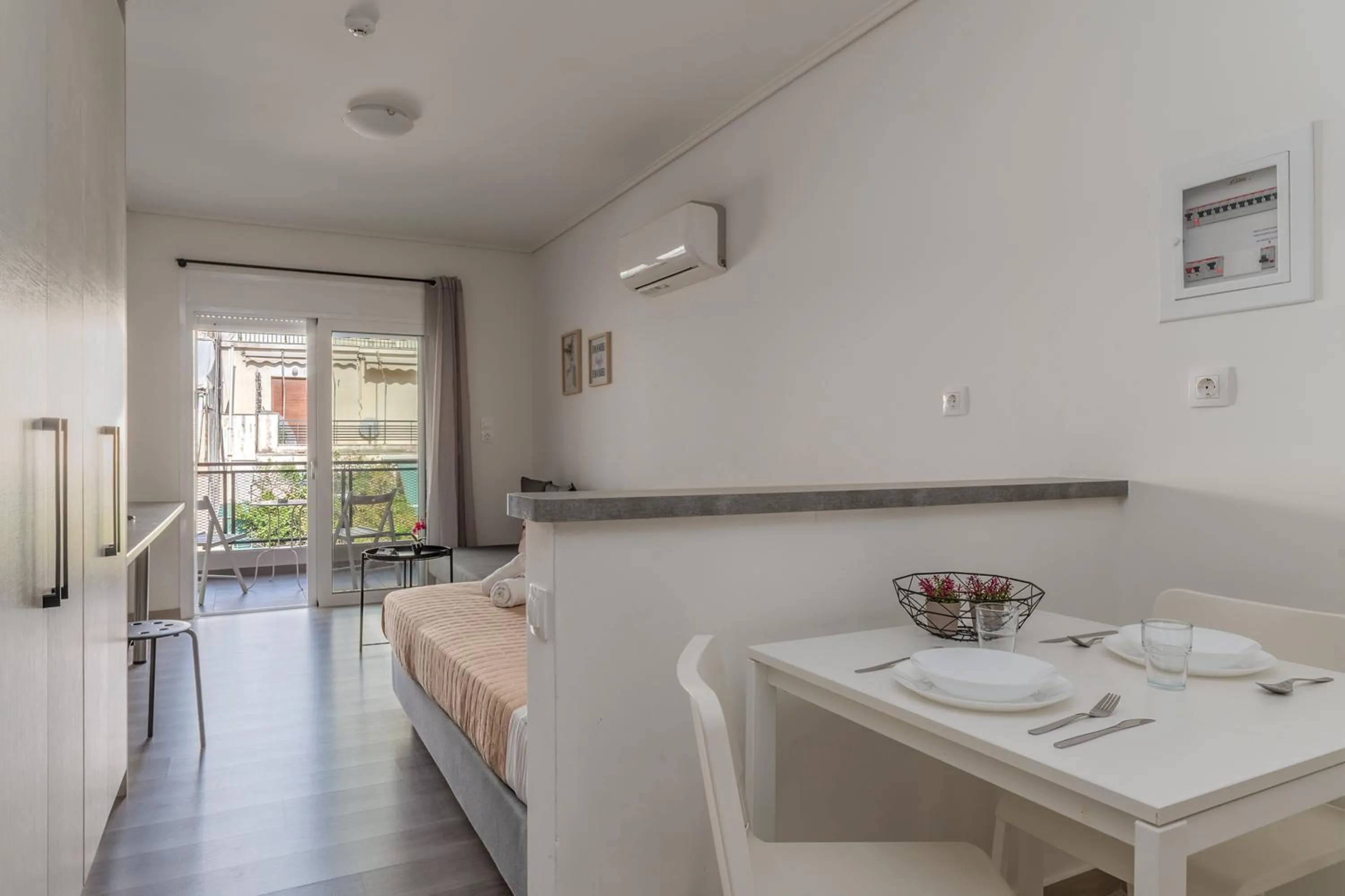 Photo of the whole room, Bed in Elvita Apartments 4