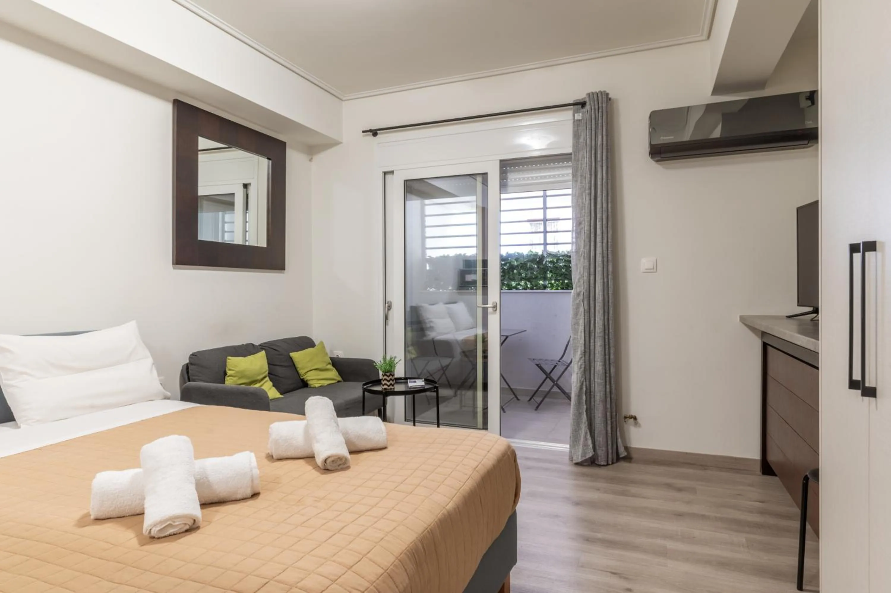 Bed in Elvita Apartments 4