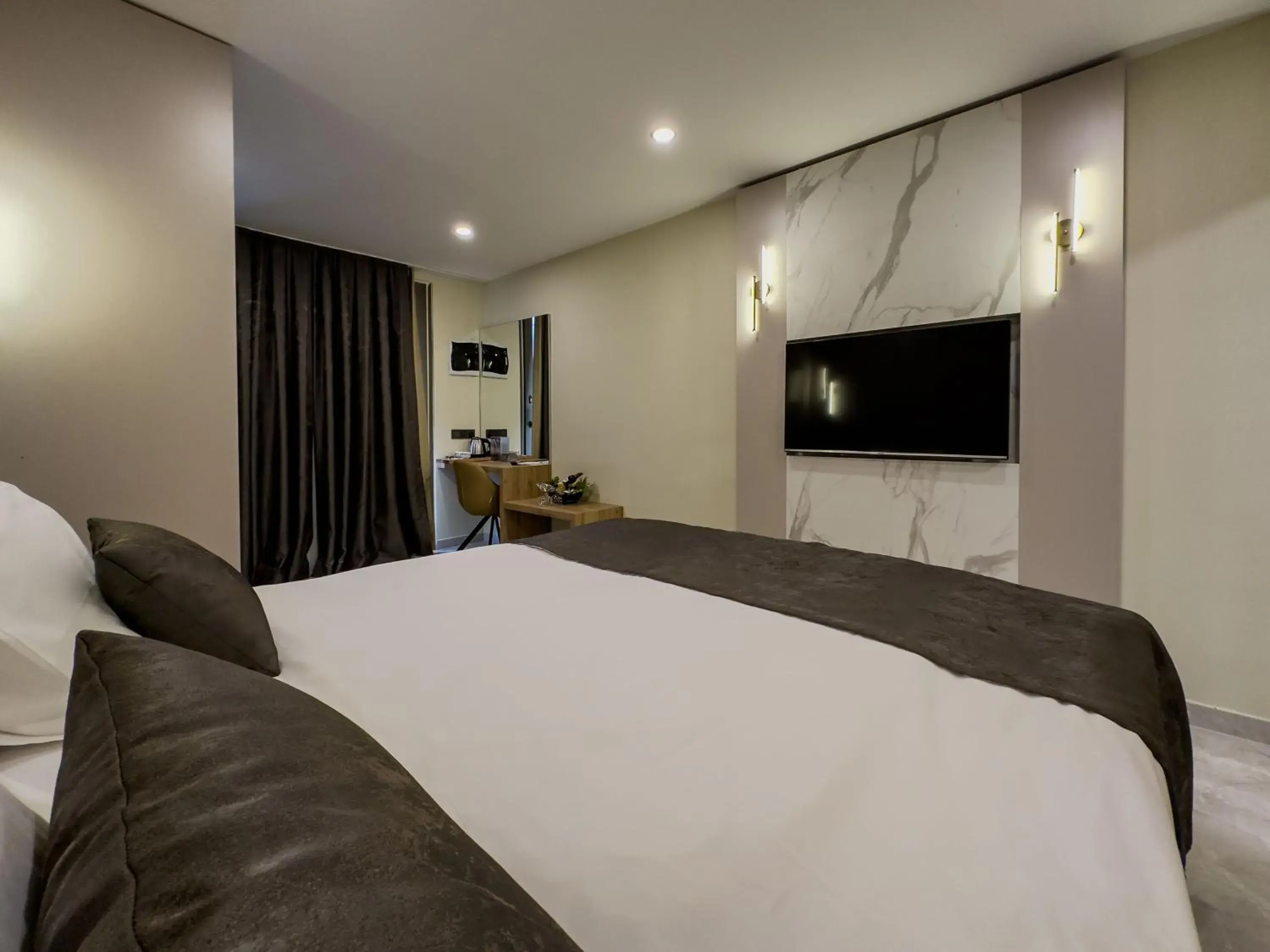 Bed in Quality Gold Suite Hotel Bed in Quality Gold Suite Hotel