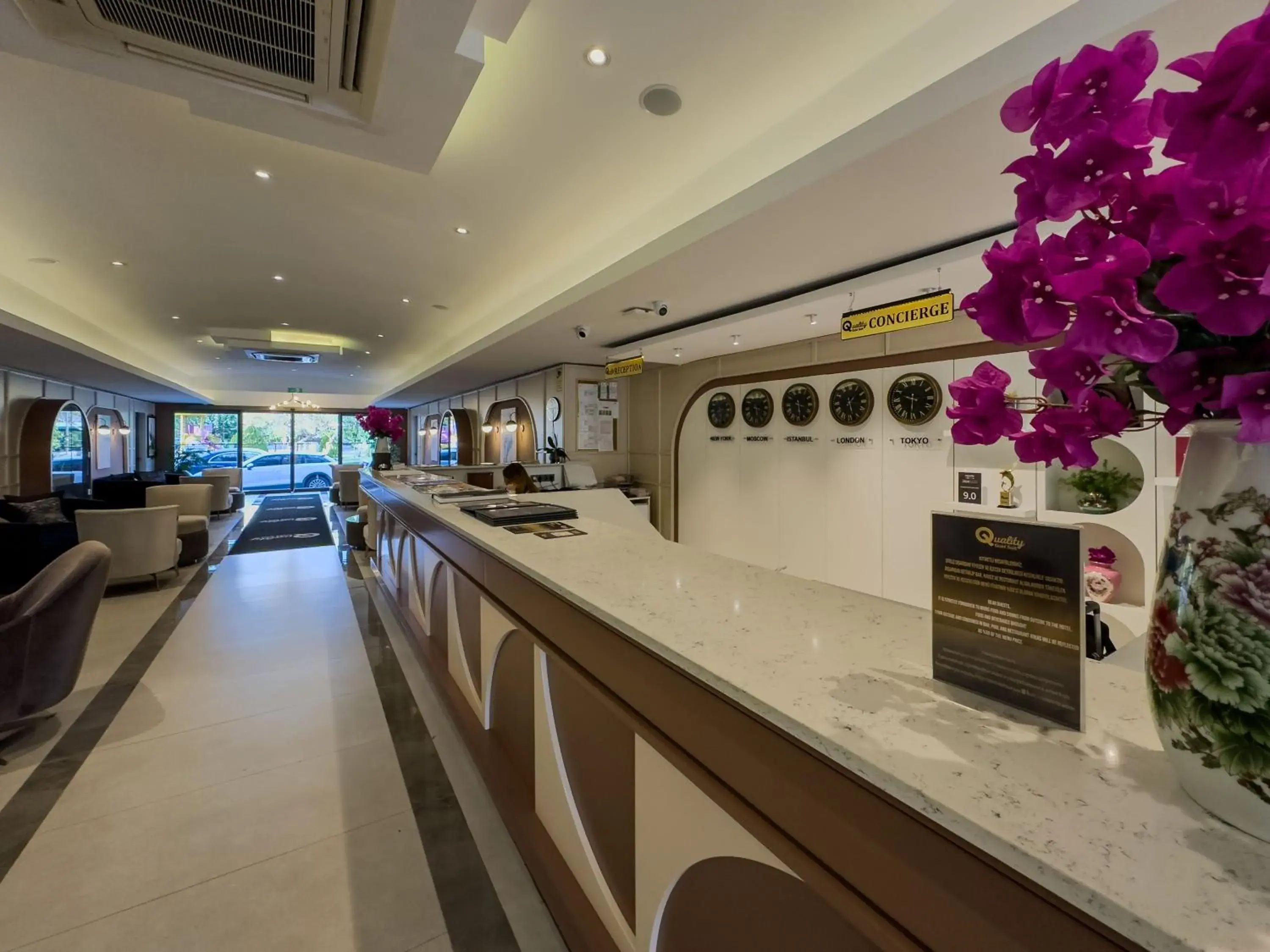 Lobby or reception in Quality Gold Suite Hotel Lobby or reception in Quality Gold Suite Hotel