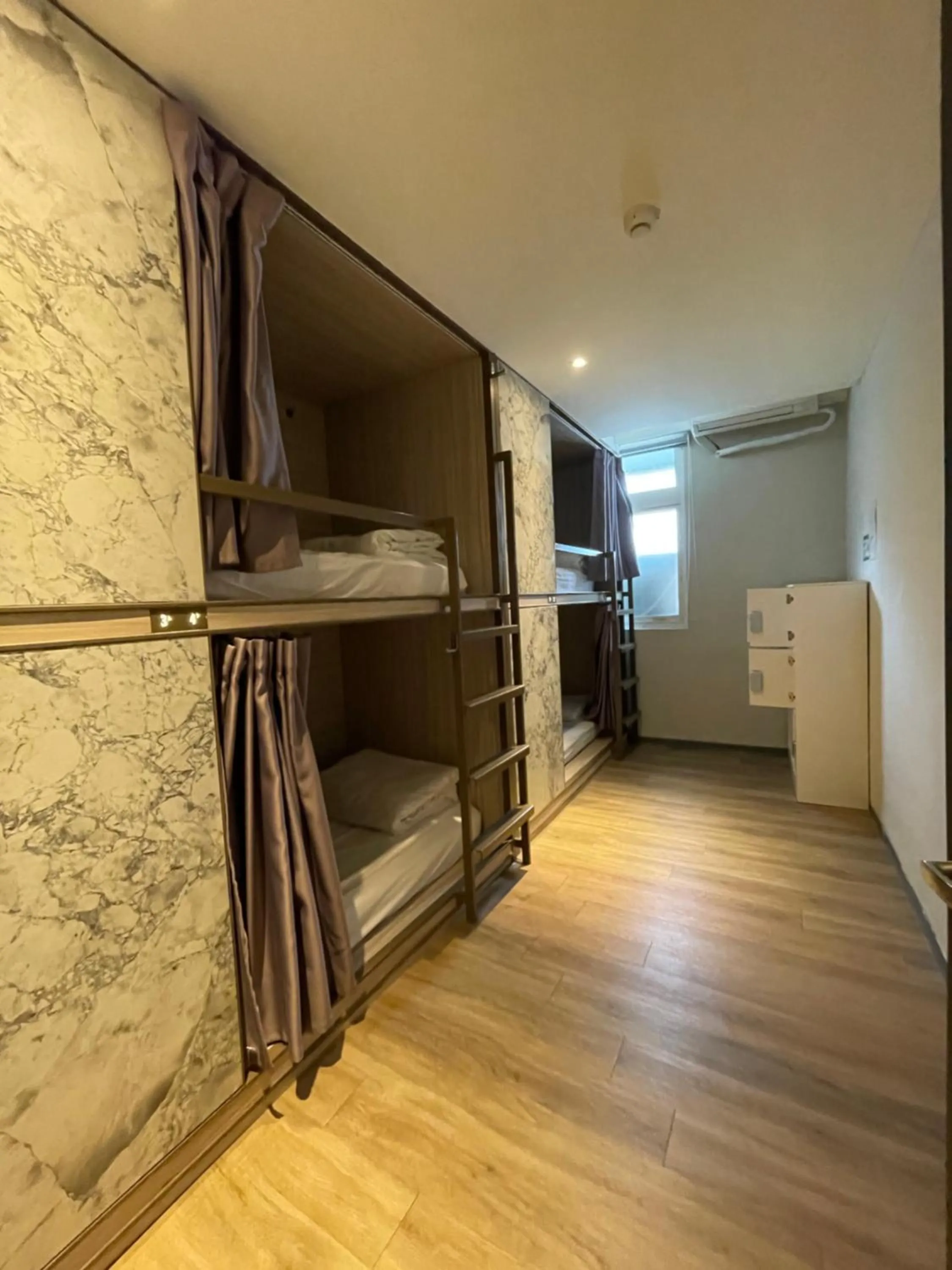 Photo of the whole room in MEANDER Taipei