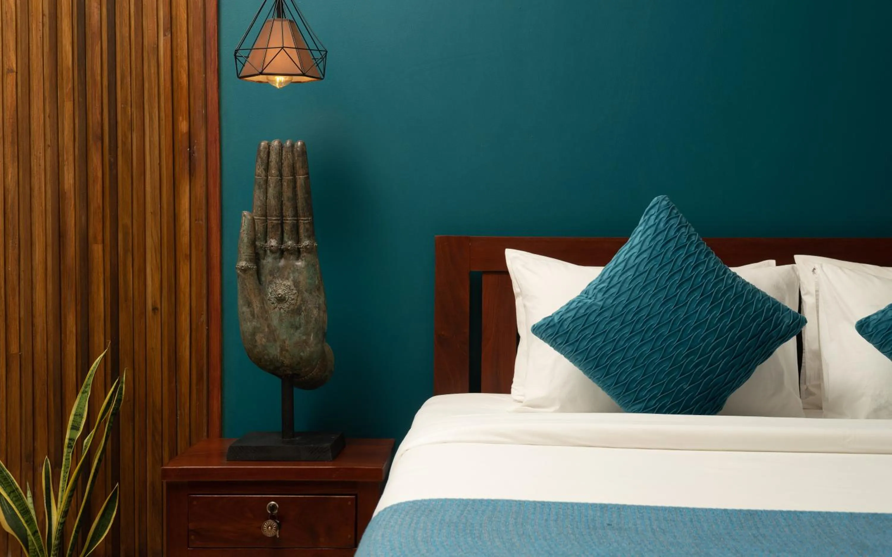 Bed in Khemara Sovannphum Hotel