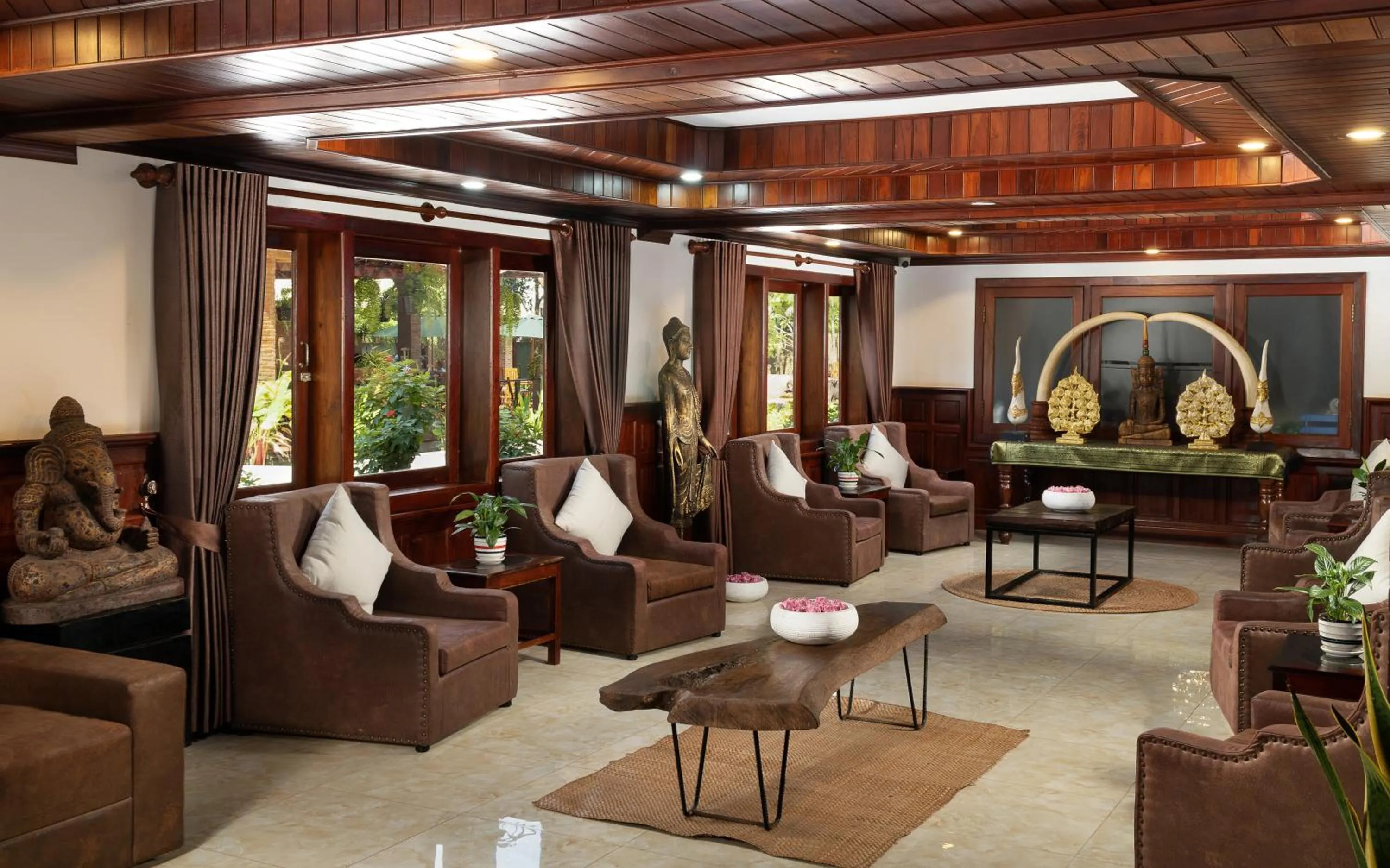 Living room in Khemara Sovannphum Hotel