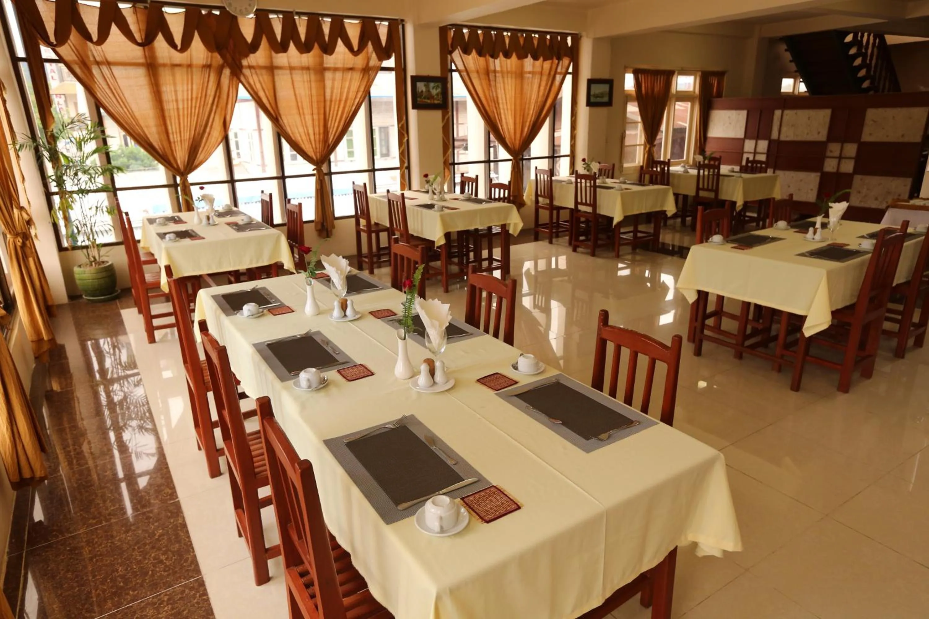 Dining area in Inle Apex Hotel