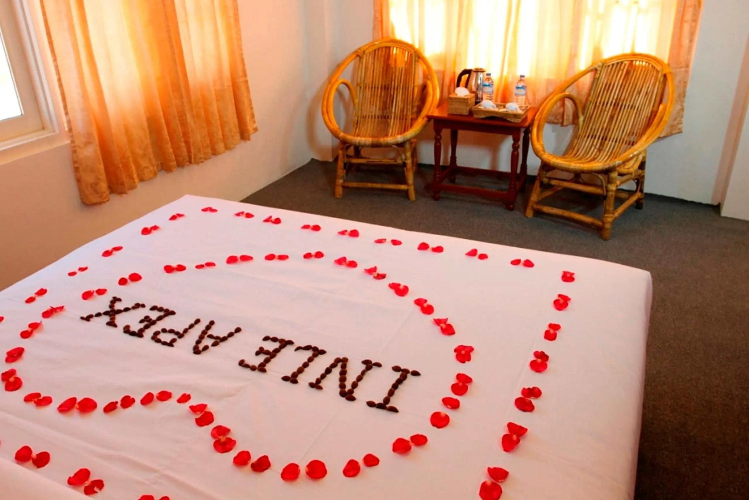 Bed in Inle Apex Hotel