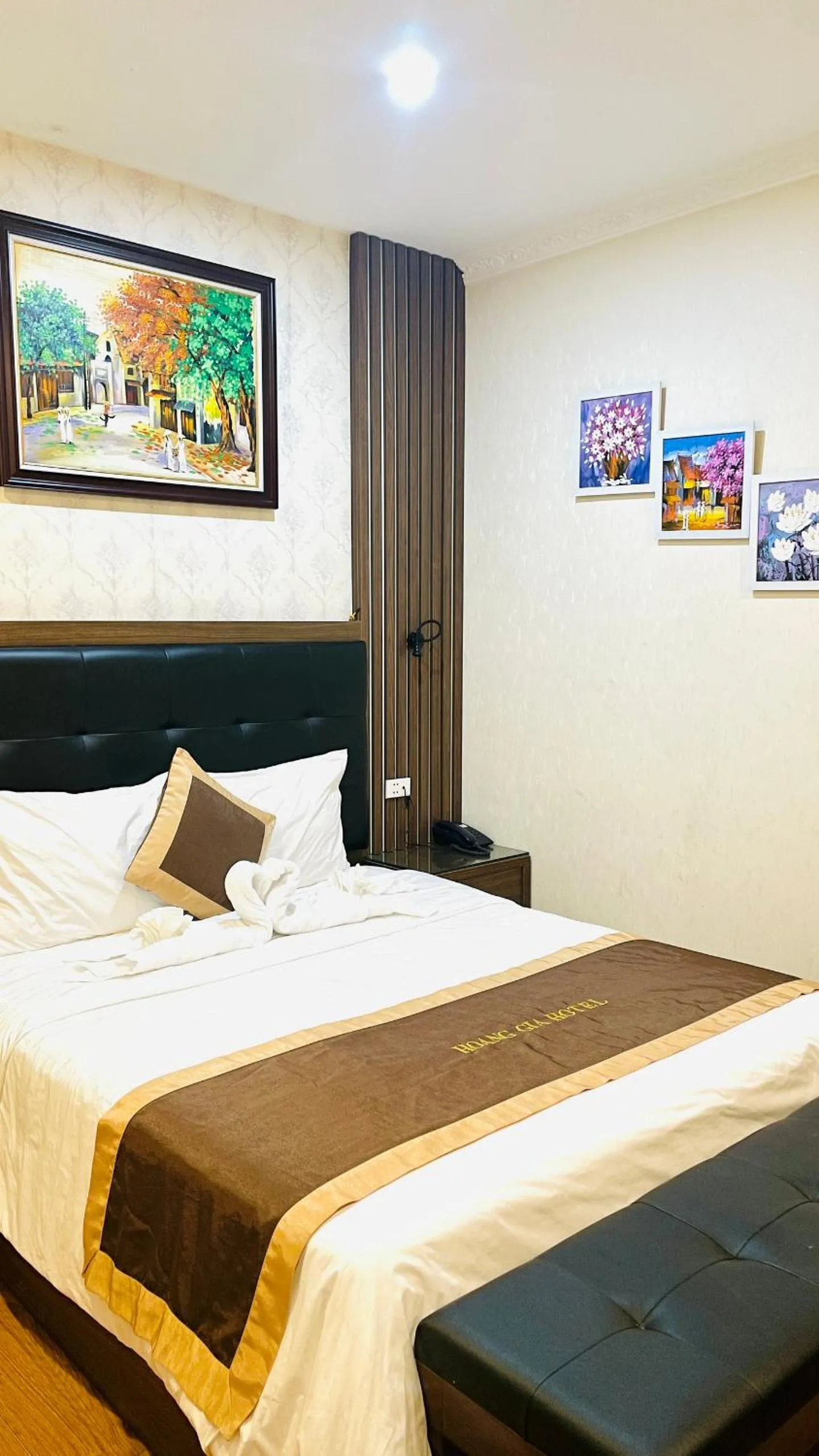 Bed in Hoàng Gia Hotel