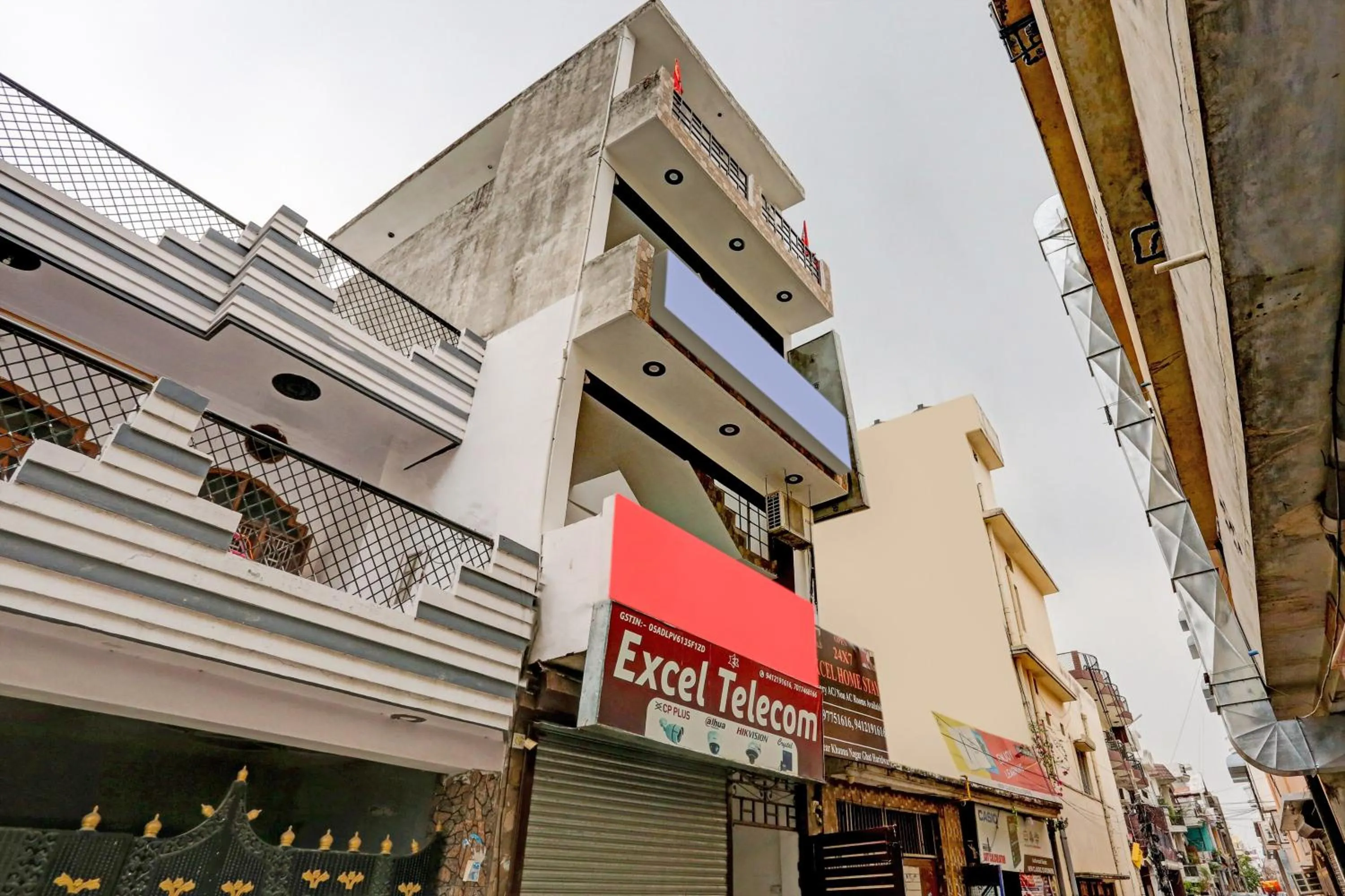 Facade/entrance in Hotel O Excel Home Stay