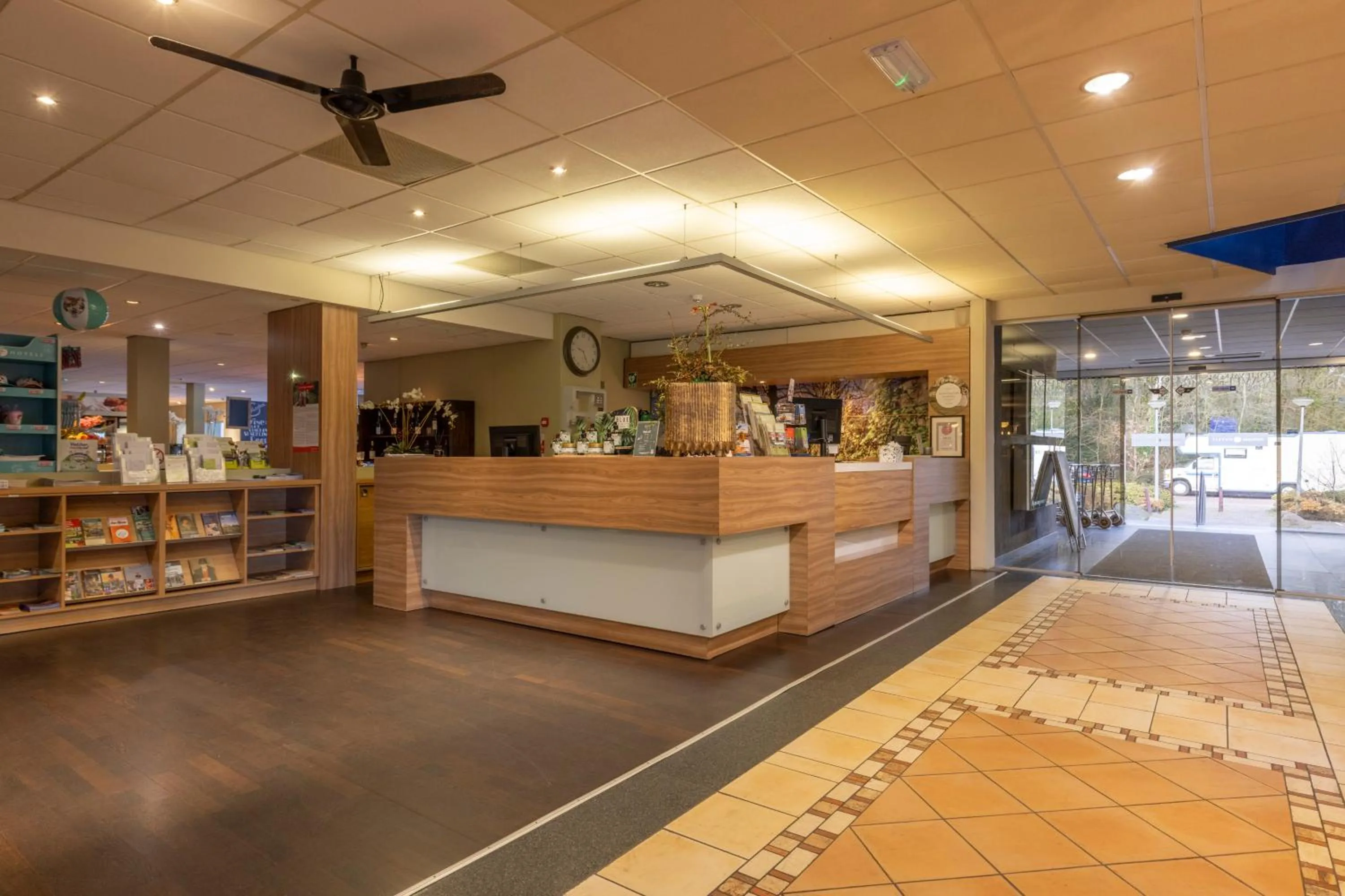 Lobby or reception in Fletcher Hotel - Restaurant de Zeegser Duinen