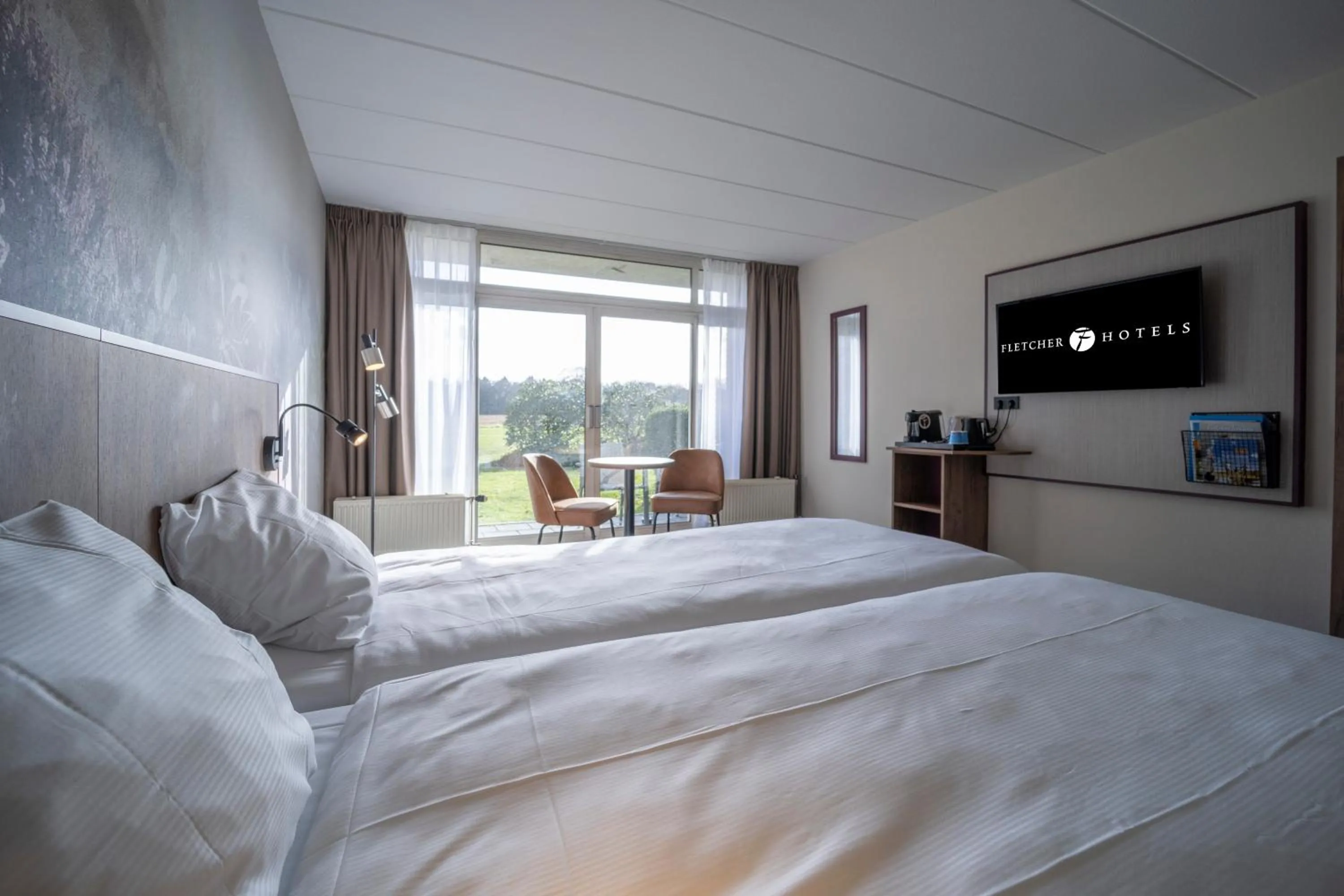 Bed in Fletcher Hotel - Restaurant de Zeegser Duinen