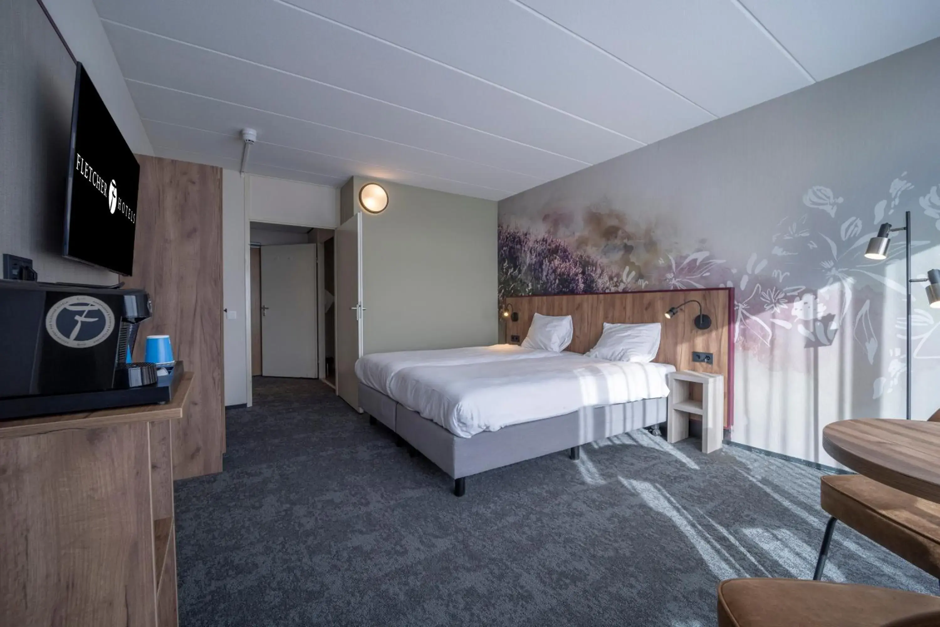 Photo of the whole room, Bed in Fletcher Hotel - Restaurant de Zeegser Duinen Photo of the whole room, Bed in Fletcher Hotel - Restaurant de Zeegser Duinen