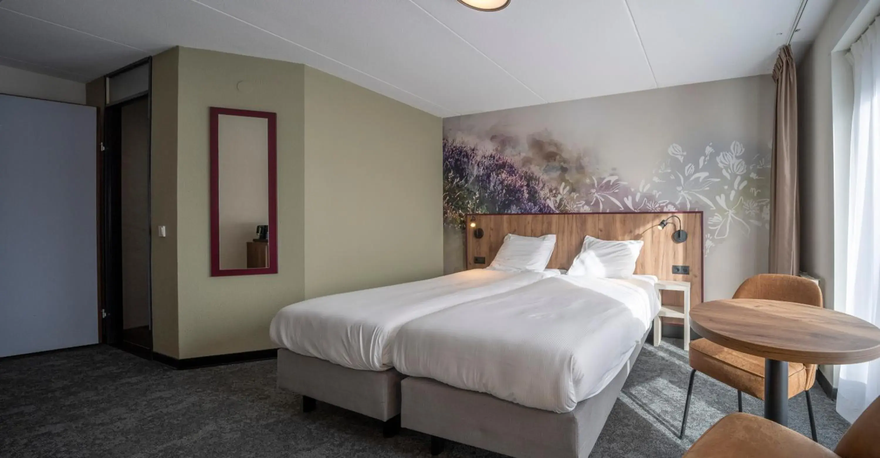Bedroom, Bed in Fletcher Hotel - Restaurant de Zeegser Duinen Bedroom, Bed in Fletcher Hotel - Restaurant de Zeegser Duinen