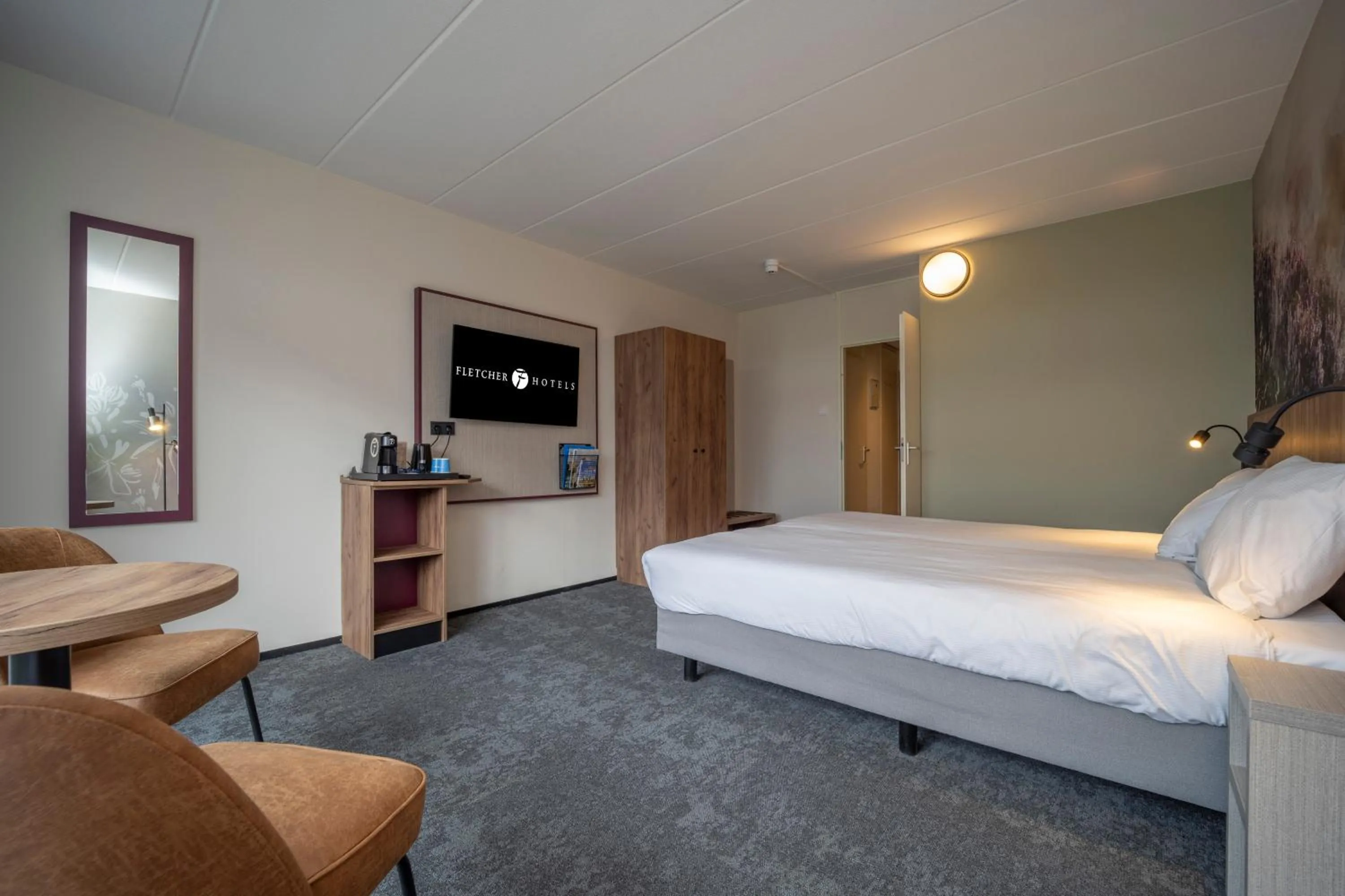 Bedroom, Bed in Fletcher Hotel - Restaurant de Zeegser Duinen