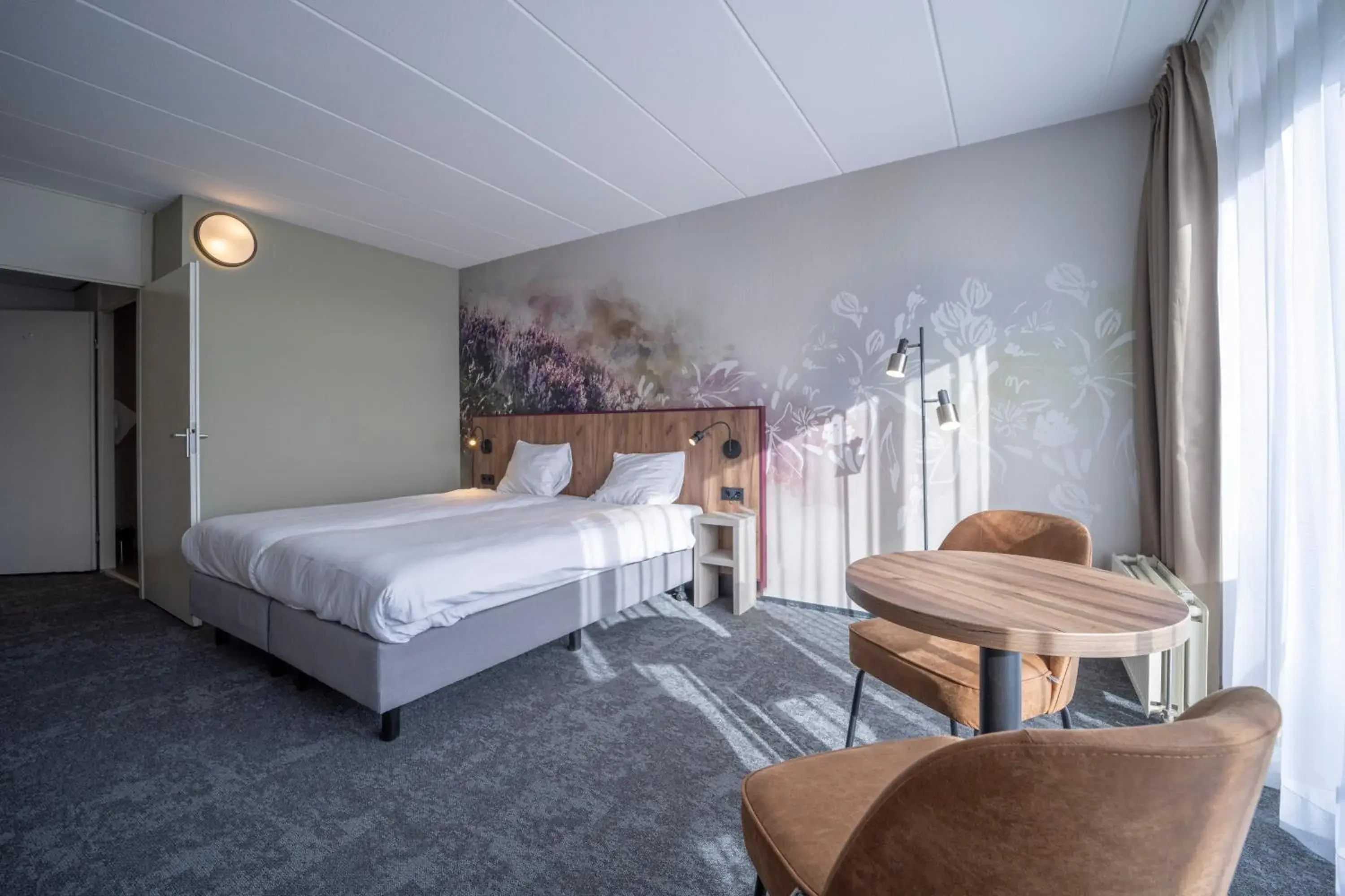 Bedroom, Bed in Fletcher Hotel - Restaurant de Zeegser Duinen Bedroom, Bed in Fletcher Hotel - Restaurant de Zeegser Duinen