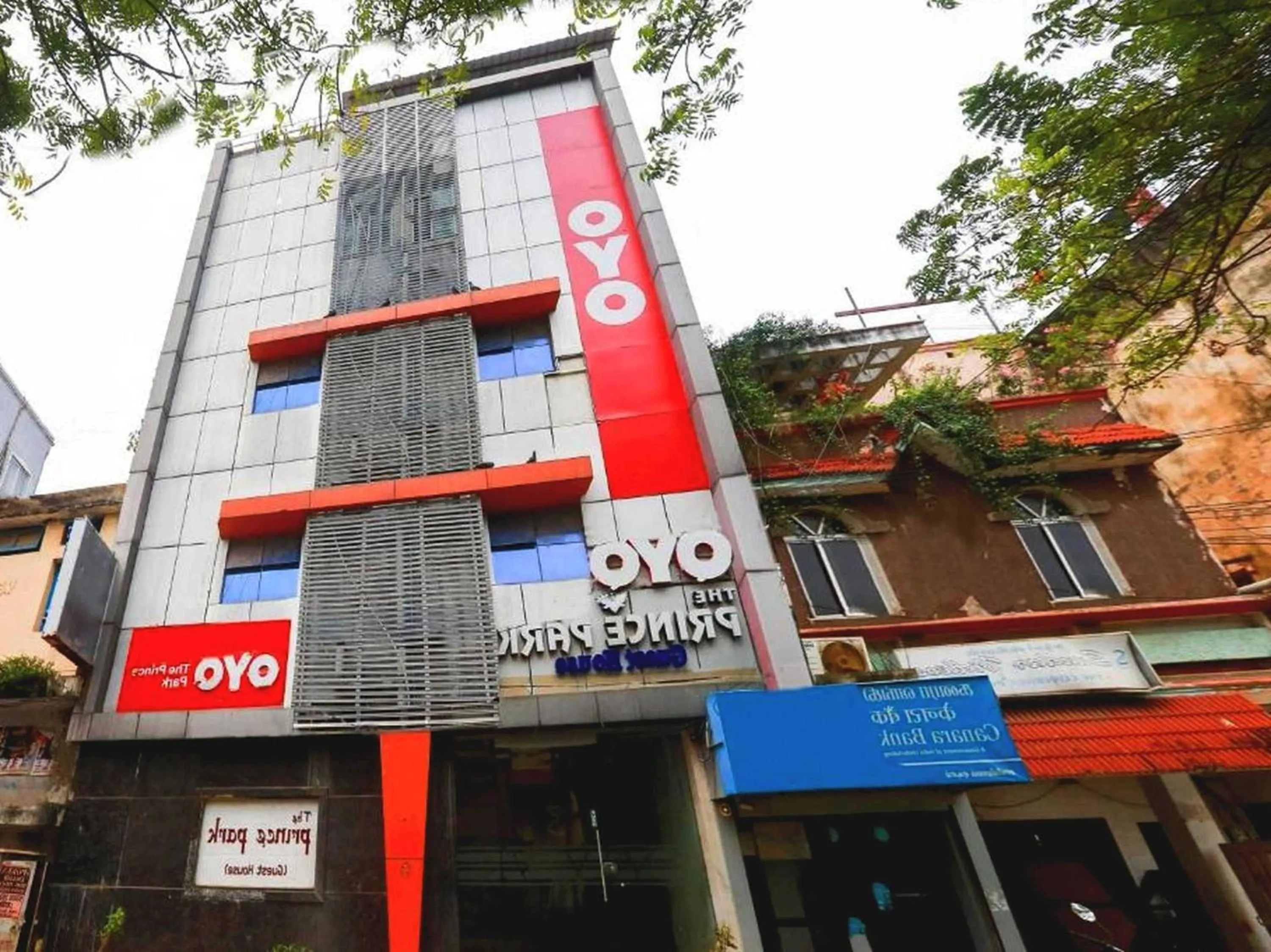 Facade/entrance in Hotel O The prince Park