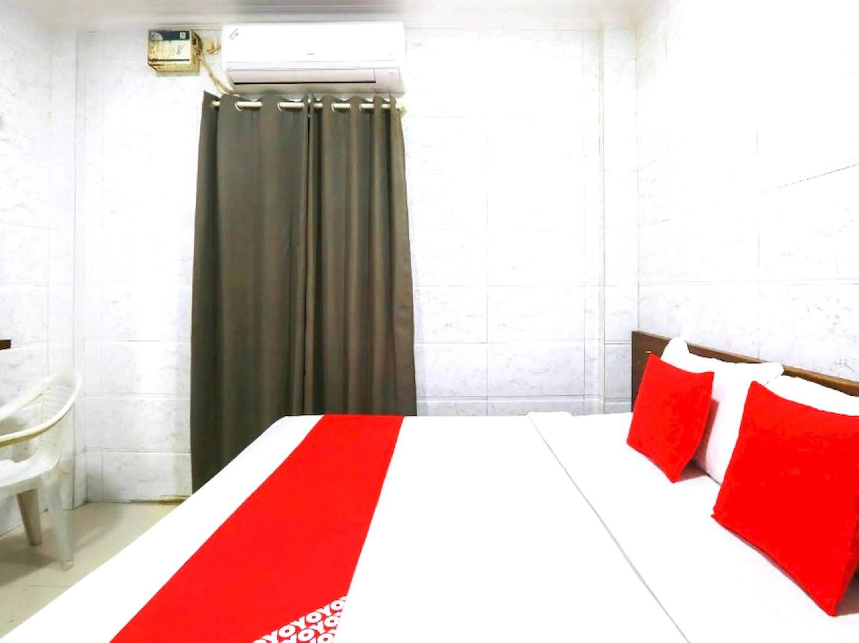 Bedroom, Bed in Hotel O The prince Park