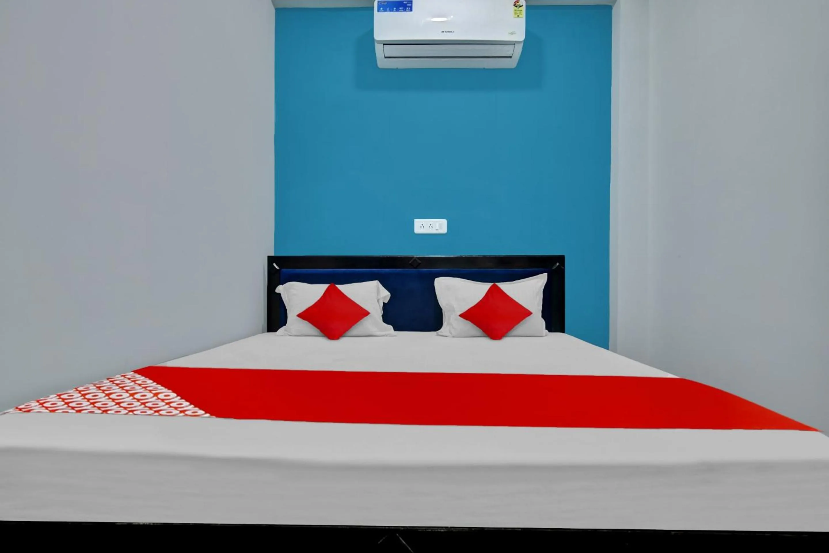 Bedroom in Hotel O Choice Inn