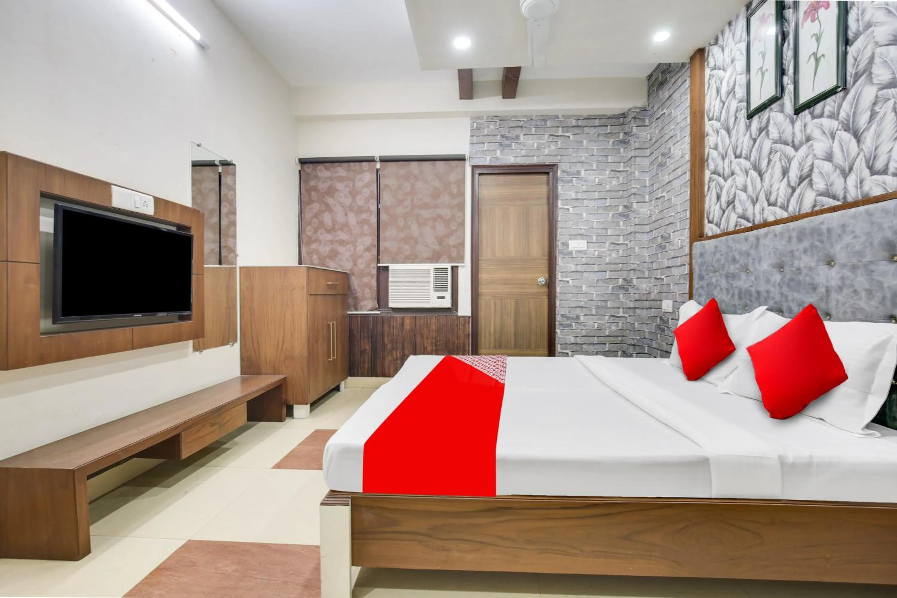 Bedroom, Bed in Hotel O Inder Inn