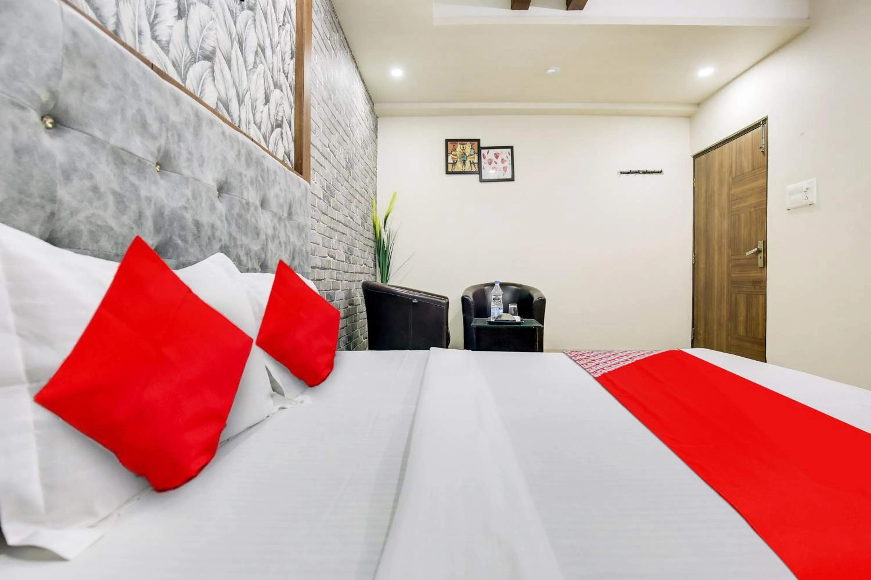 Bedroom, Bed in Hotel O Inder Inn