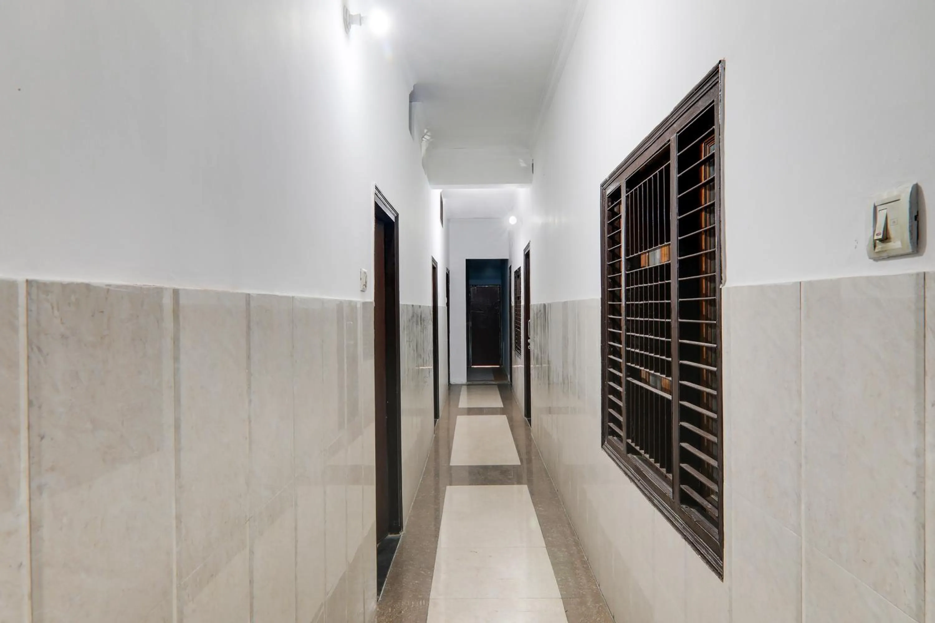 Lobby or reception in Hotel O by OYO Alpine Home